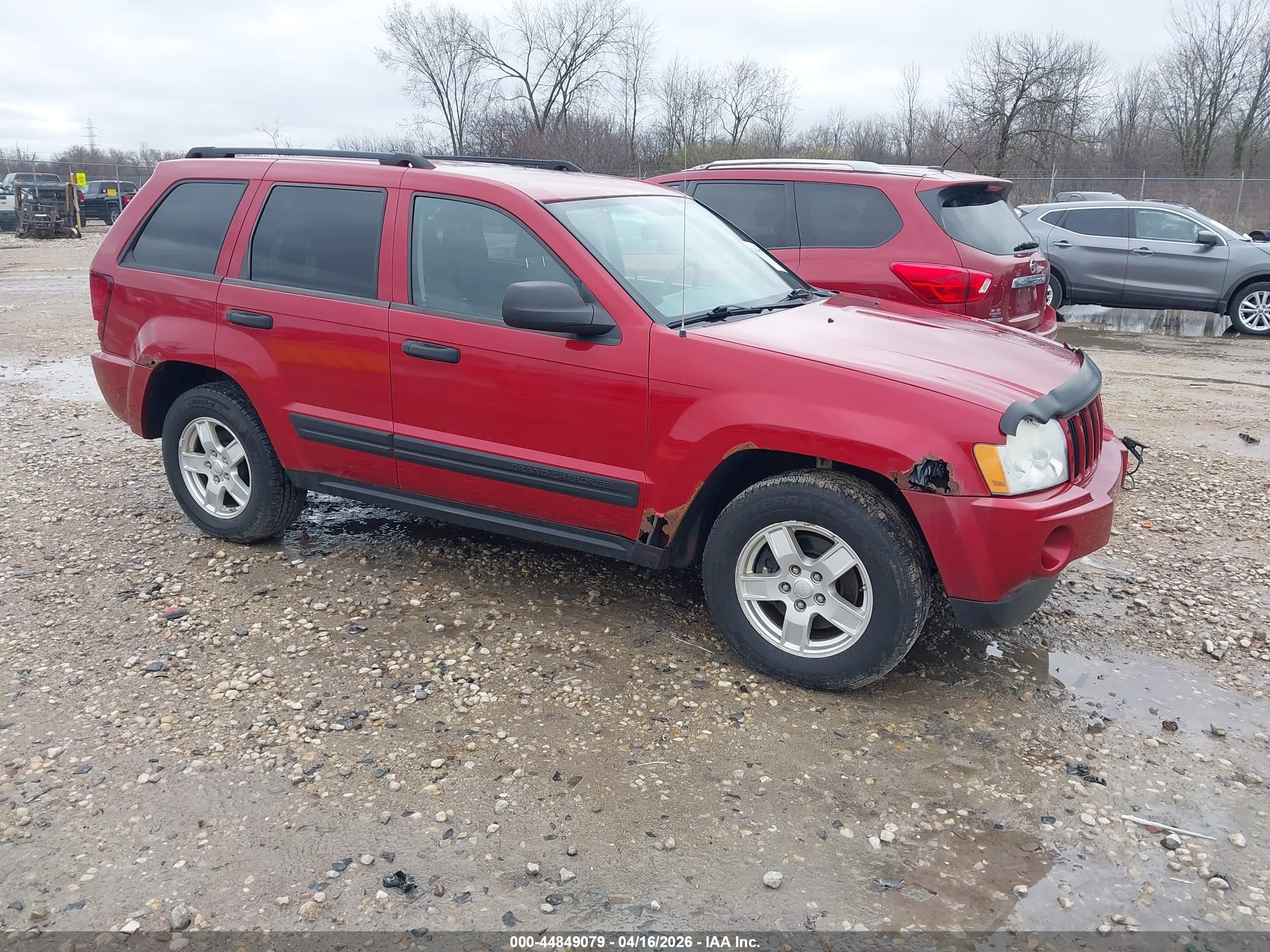 2006 Jeep Grand Cherokee Laredo, VIN 1J4GR48K06C196332 — Normal wear