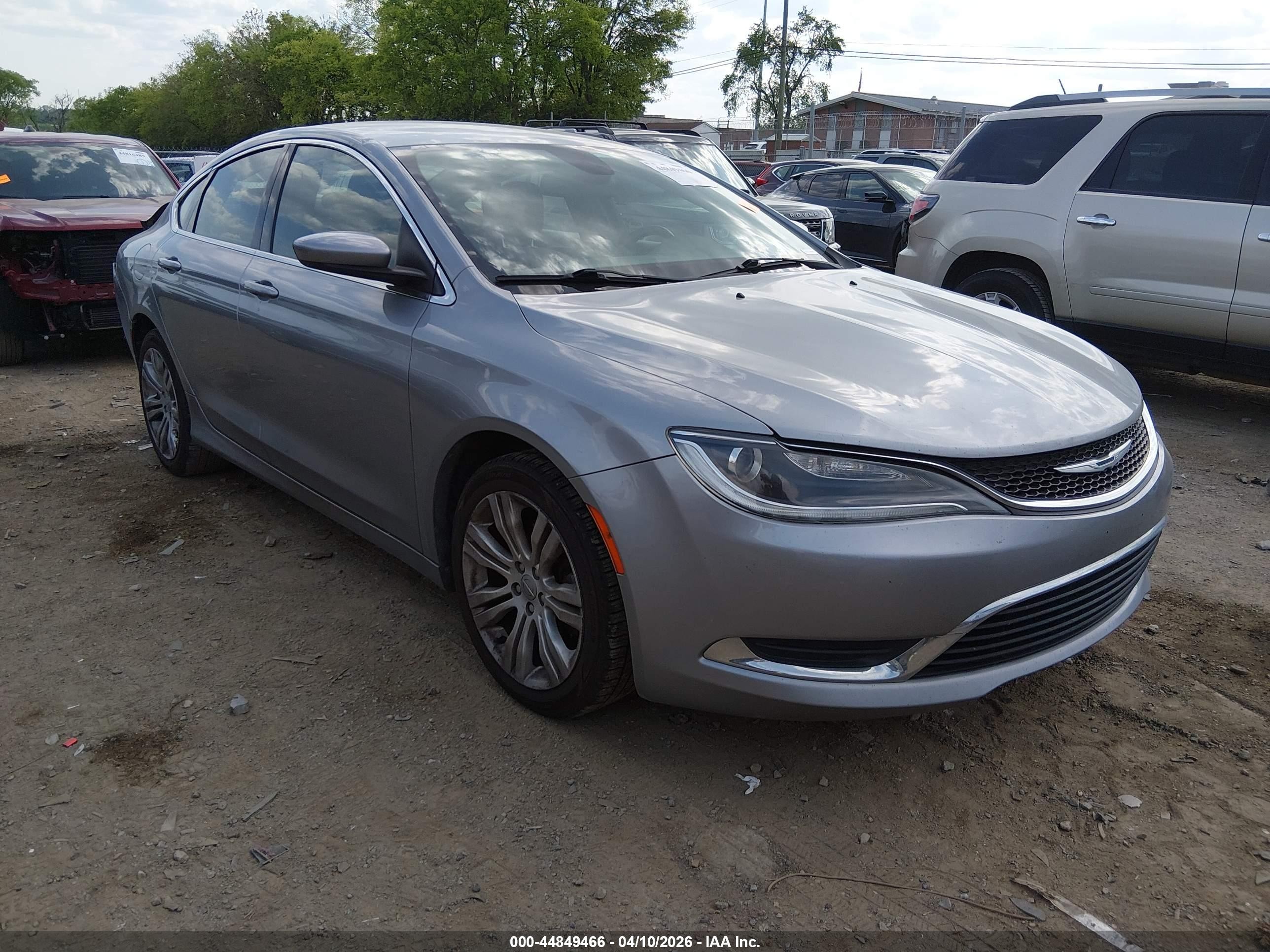 2015 Chrysler 200 Limited, VIN 1C3CCCAB1FN755406 — Rear end