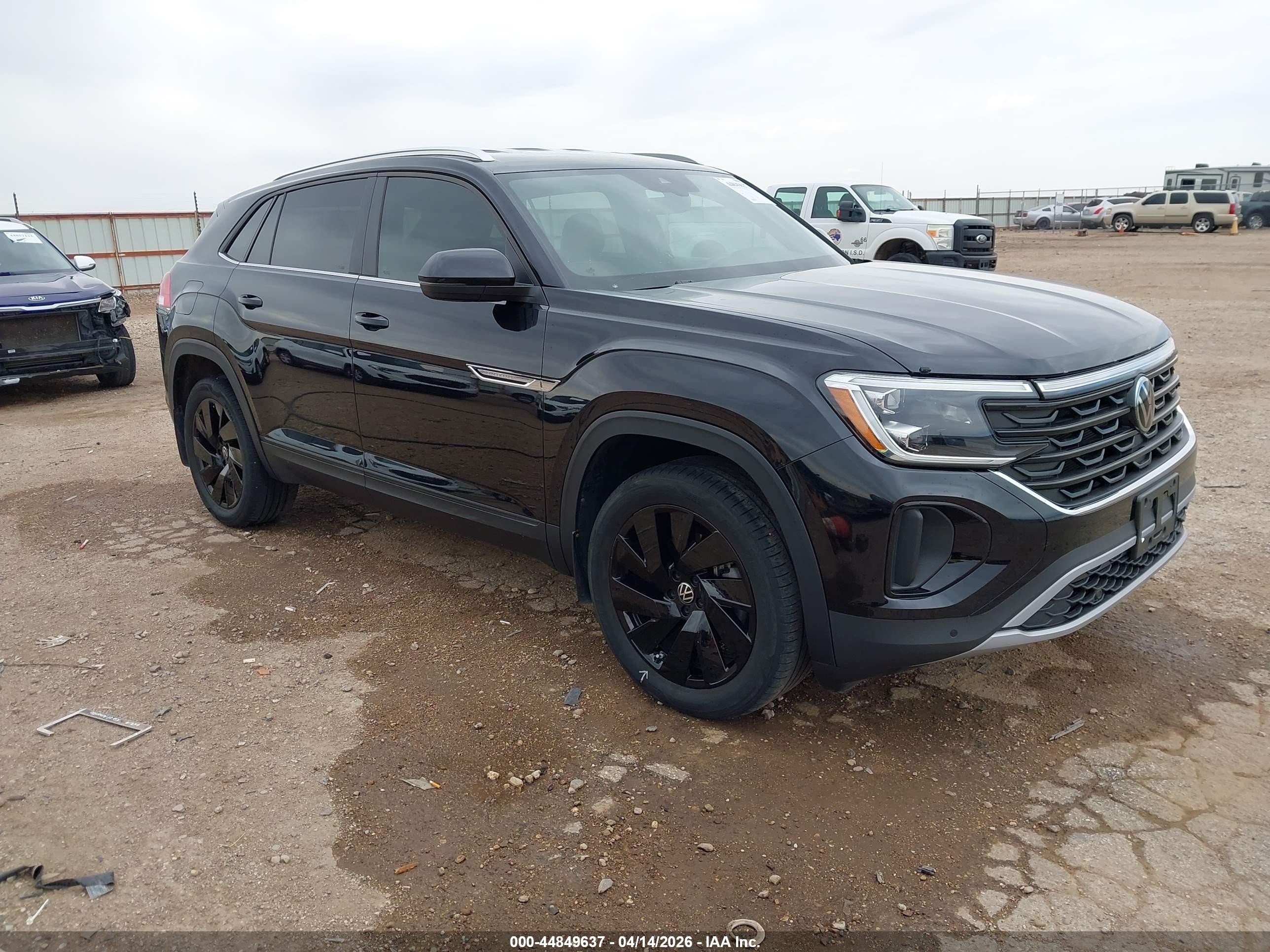 2024 Volkswagen Atlas SE, VIN 1V2WE2CAXRC237844 — Storm