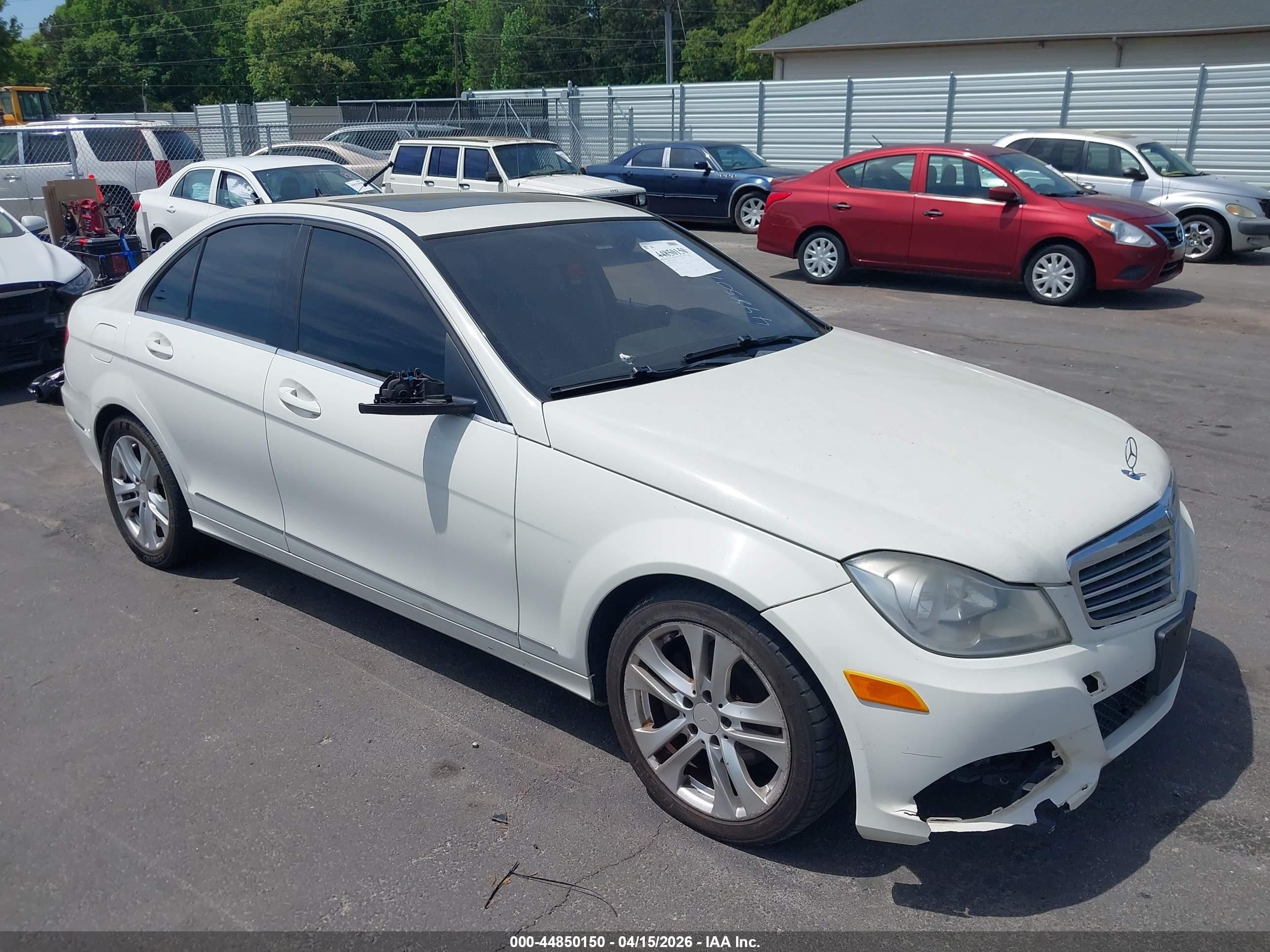 2012 Mercedes-Benz C 300 Sport, VIN WDDGF8BBXCR231052 — Изъятие за долги