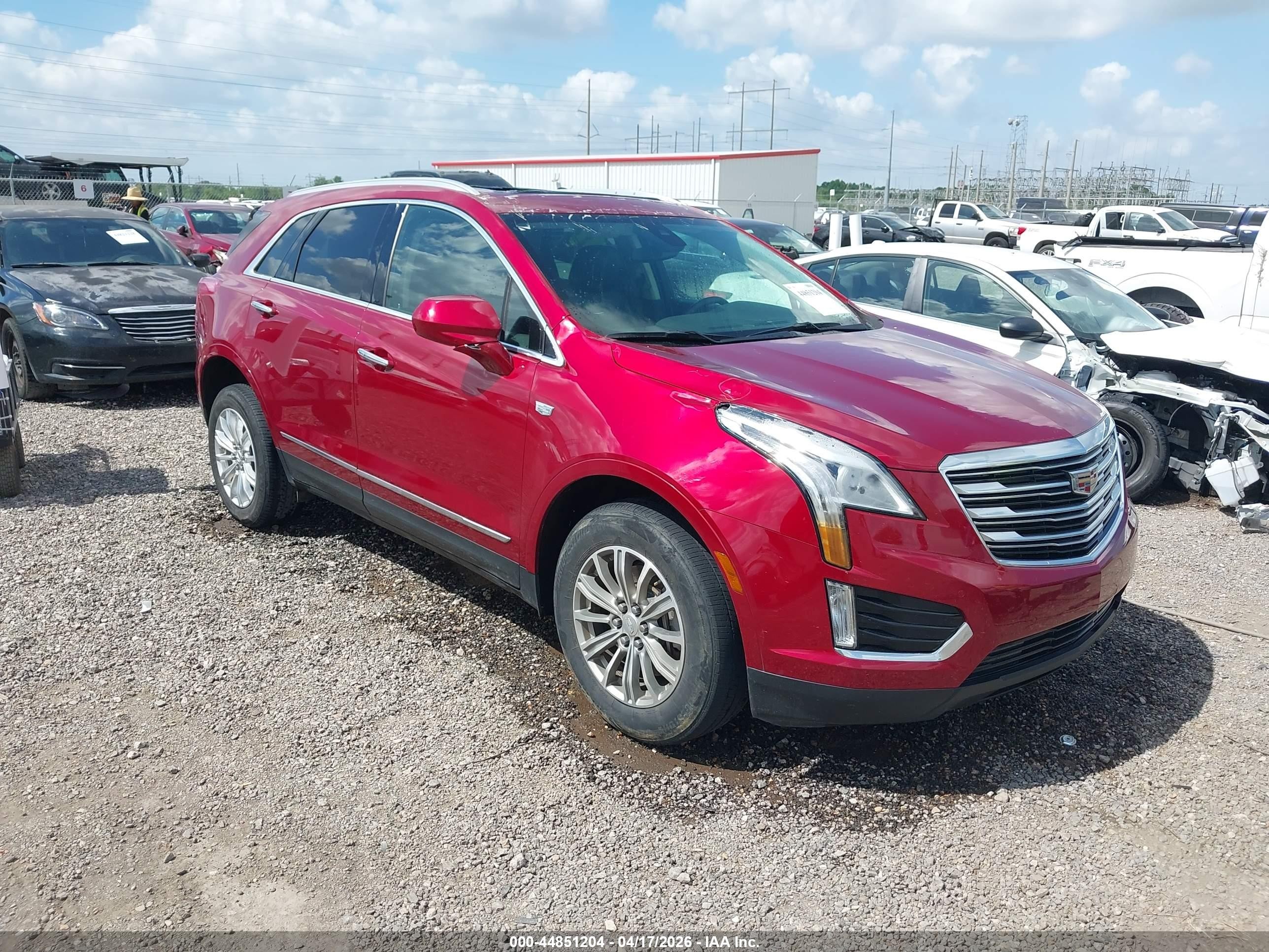 2019 Cadillac XT5 Luxury FWD, VIN 1GYKNCRS9KZ153226 — Крыша