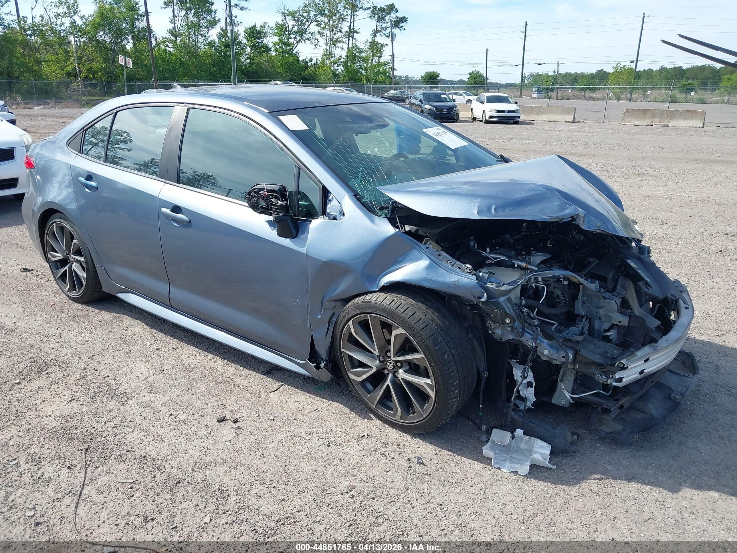 2021 Toyota Corolla SE, VIN 5YFS4MCE1MP097684 — Front end