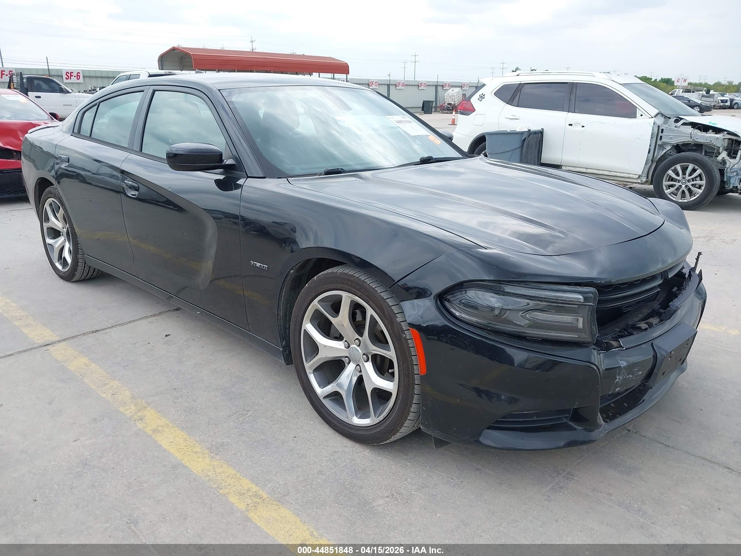 2015 Dodge Charger RT, VIN 2C3CDXCT9FH871407 — Front end