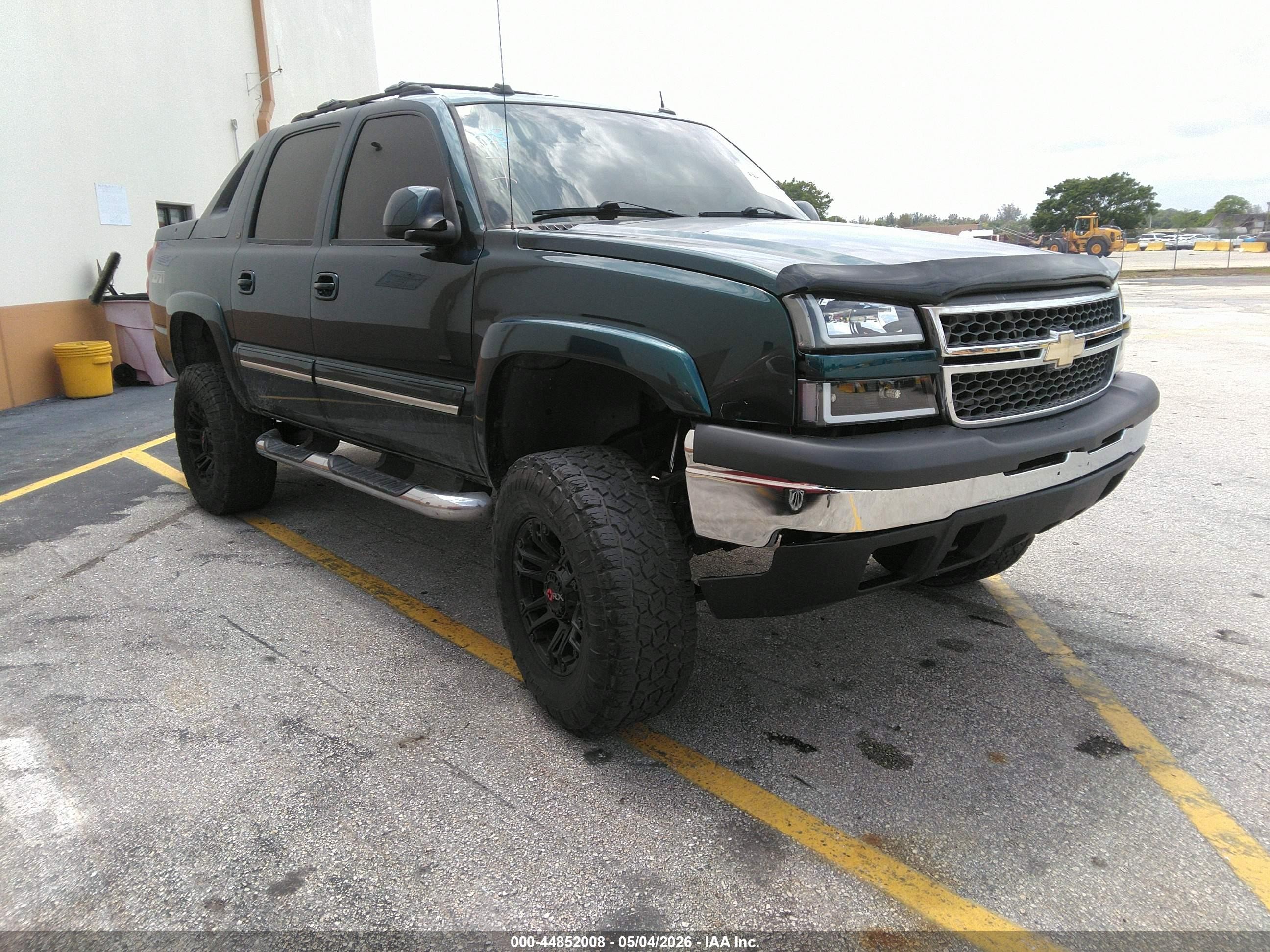 2005 Chevrolet Avalanche Z71, VIN 3GNEK12Z35G143889 — Normal wear