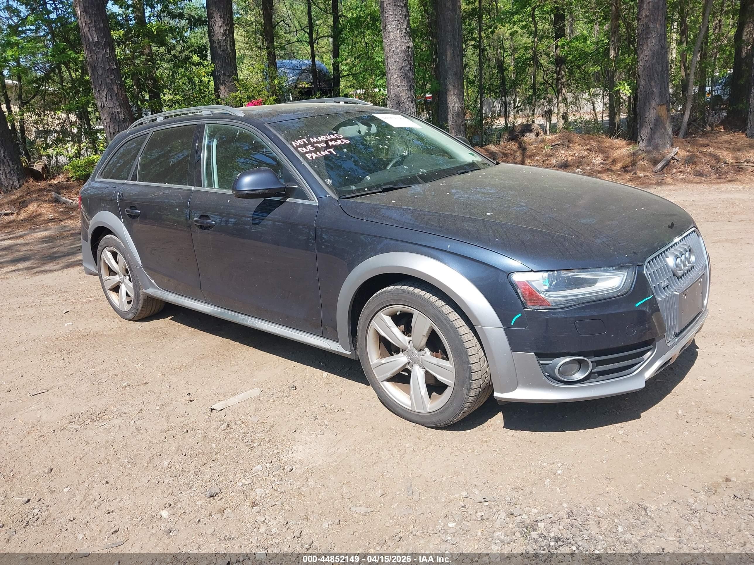 2015 Audi allroad A4 Premium Plus, VIN WA1UFAFL6FA052690 — Зад
