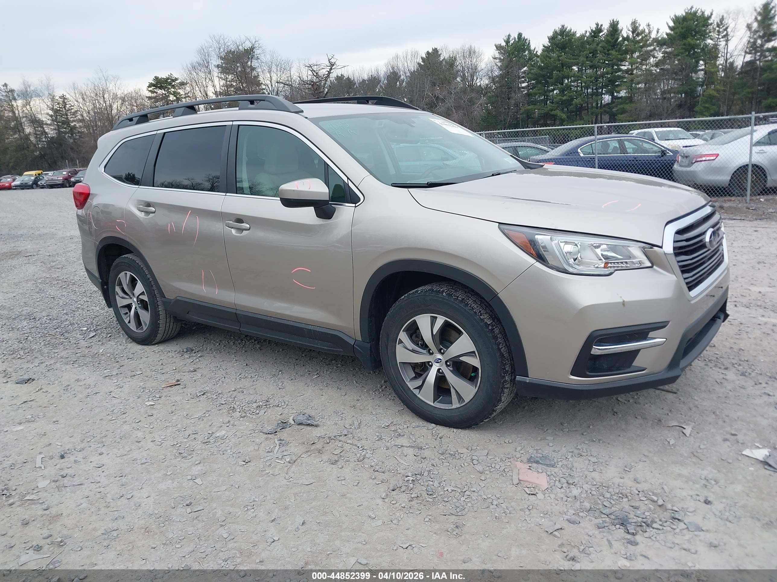 2020 Subaru Ascent Premium, VIN 4S4WMAFD1L3410383 — Rear end