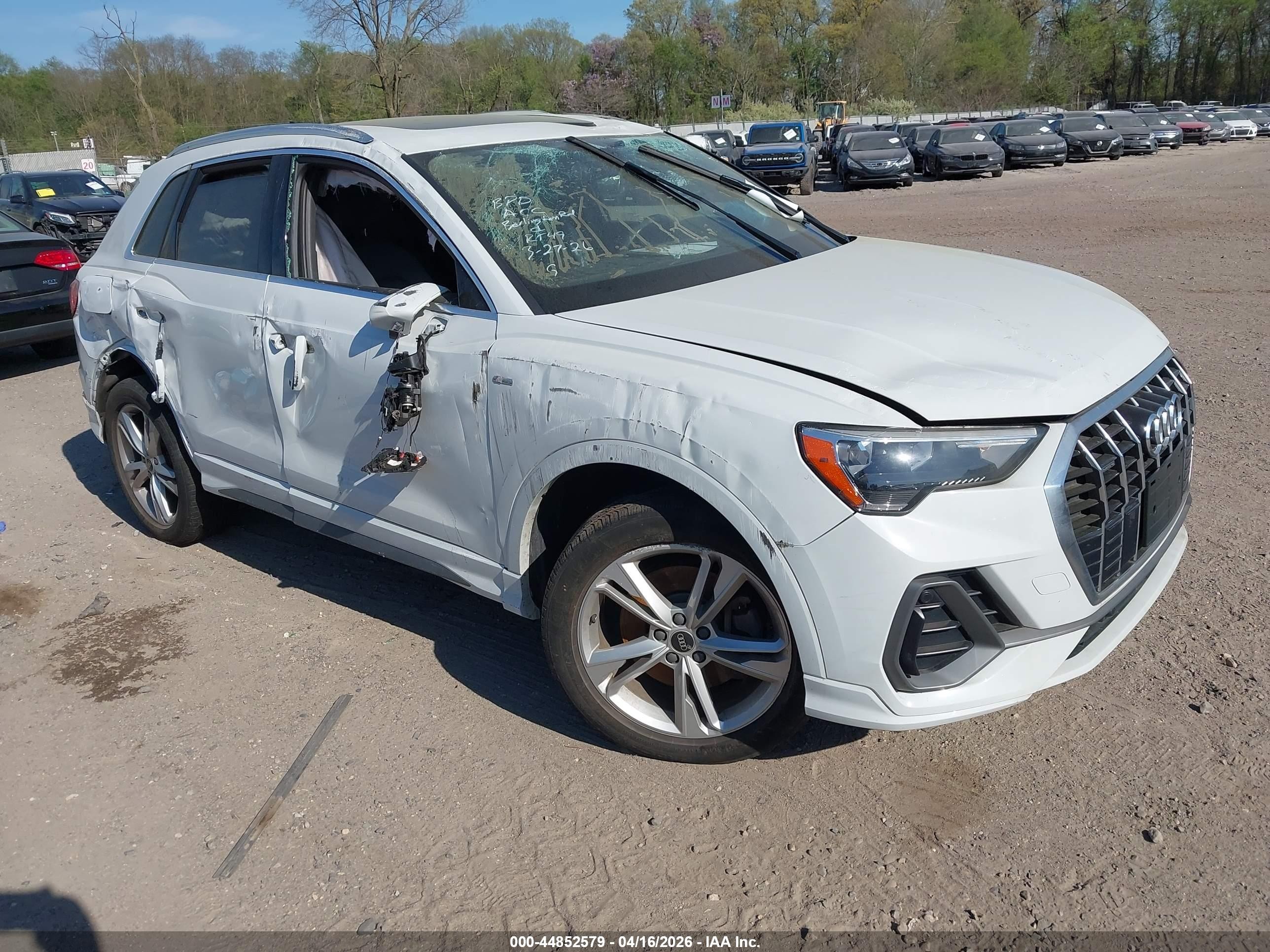 2021 Audi Q3 S line Premium, VIN WA1DECF36M1028272 — All over