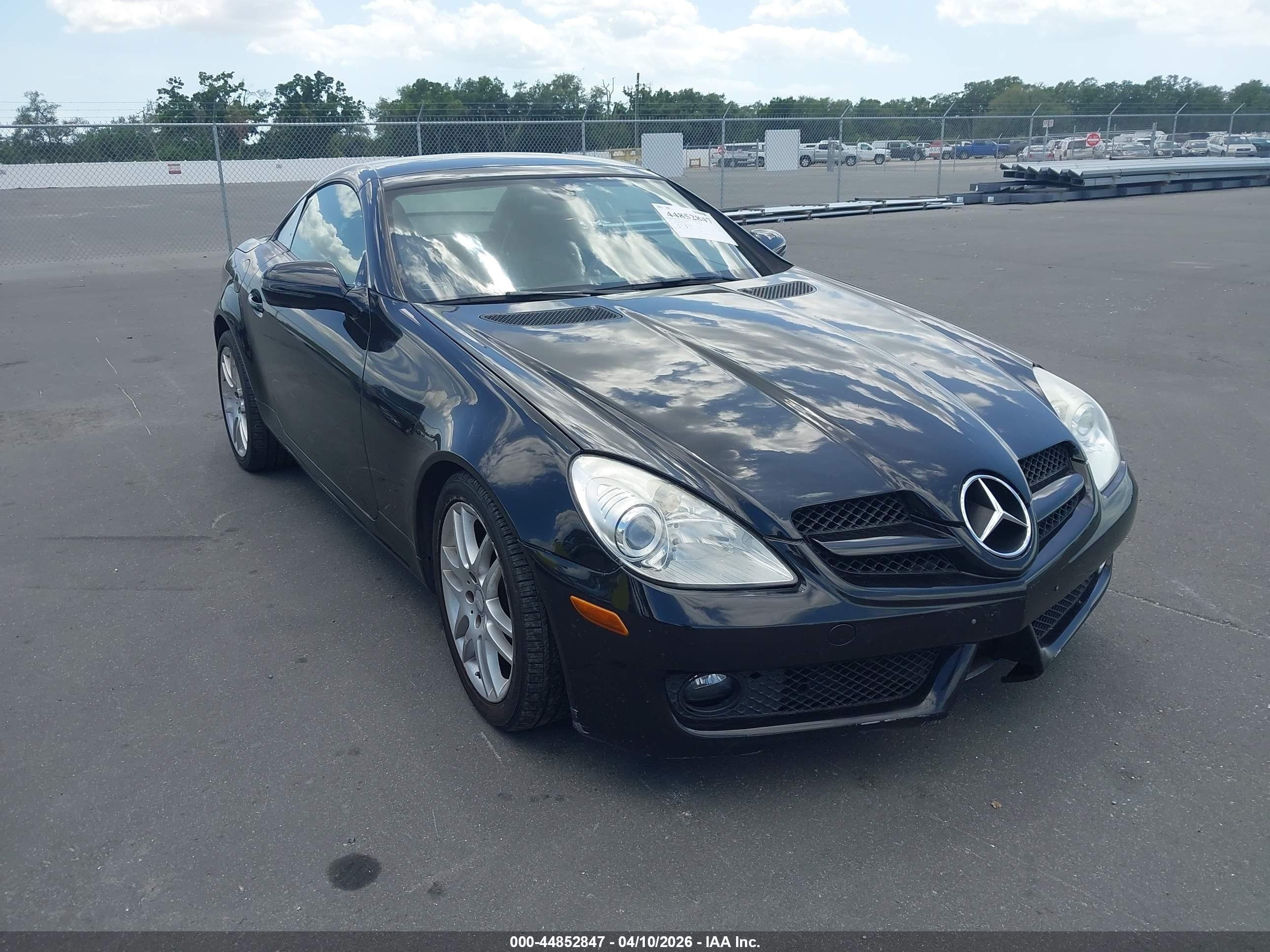 2009 Mercedes-Benz SLK 280, VIN WDBWK54F59F215012 — Normal wear