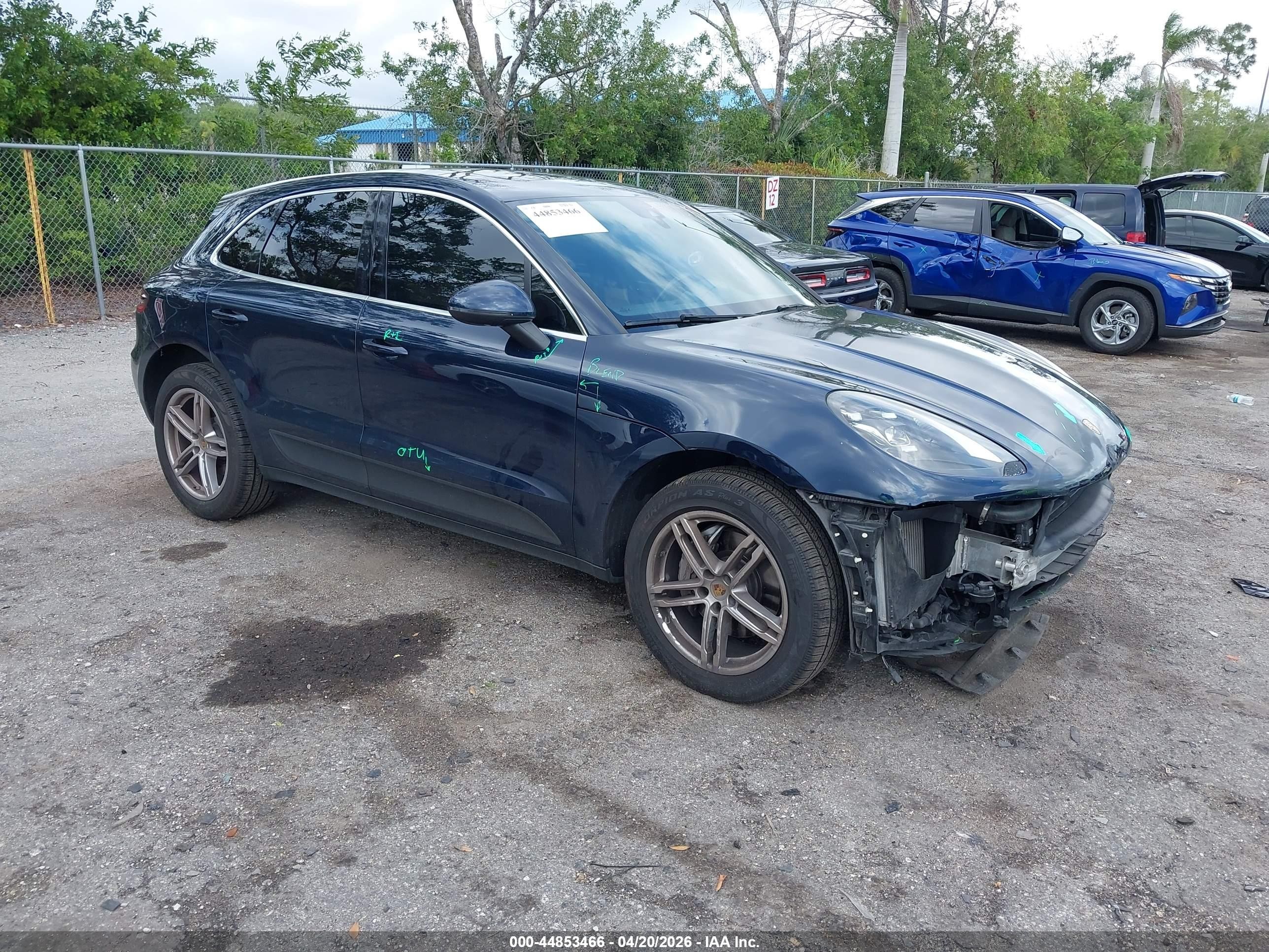 2017 Porsche Macan S, VIN WP1AB2A52HLB20962 — Front end