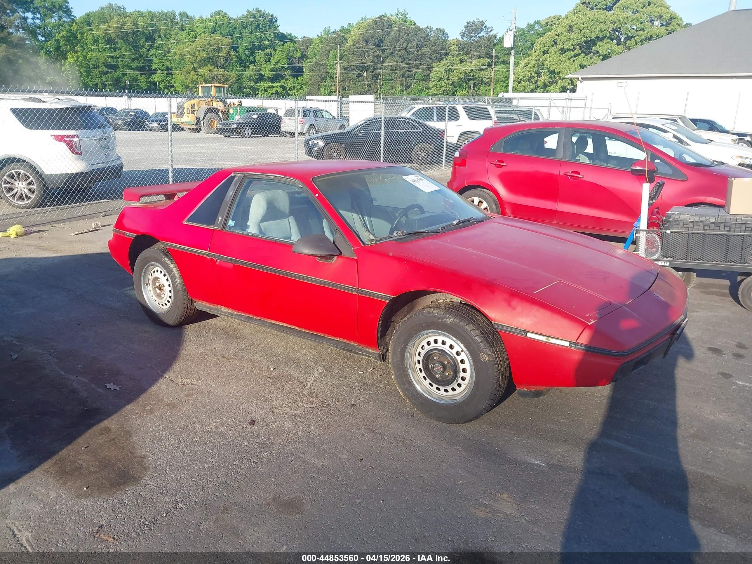 1986 Pontiac Fiero, VIN 1G2PE37R7GP218013 — Front end