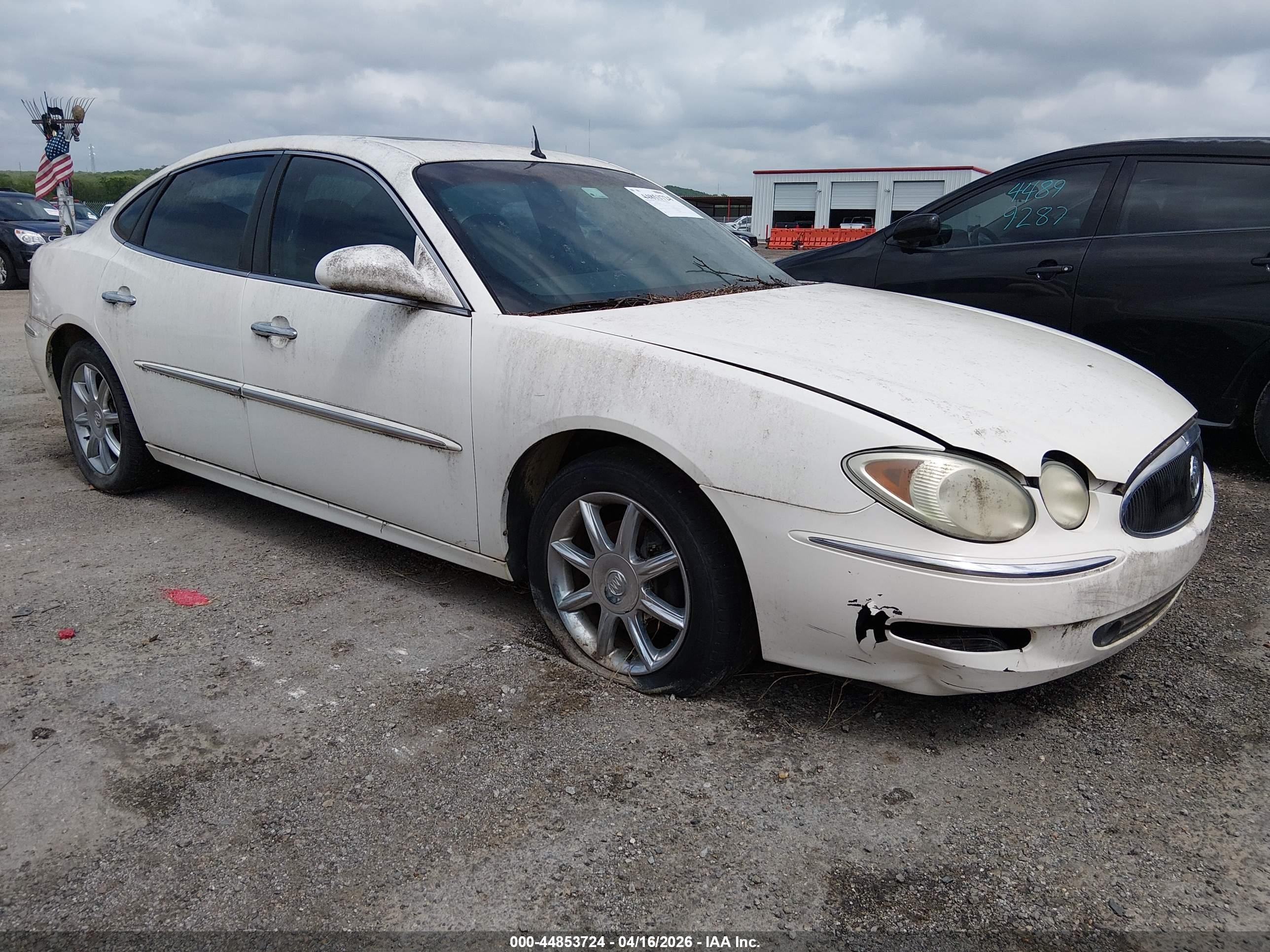 2005 Buick LaCrosse CXS, VIN 2G4WE567951290274 — Normal wear