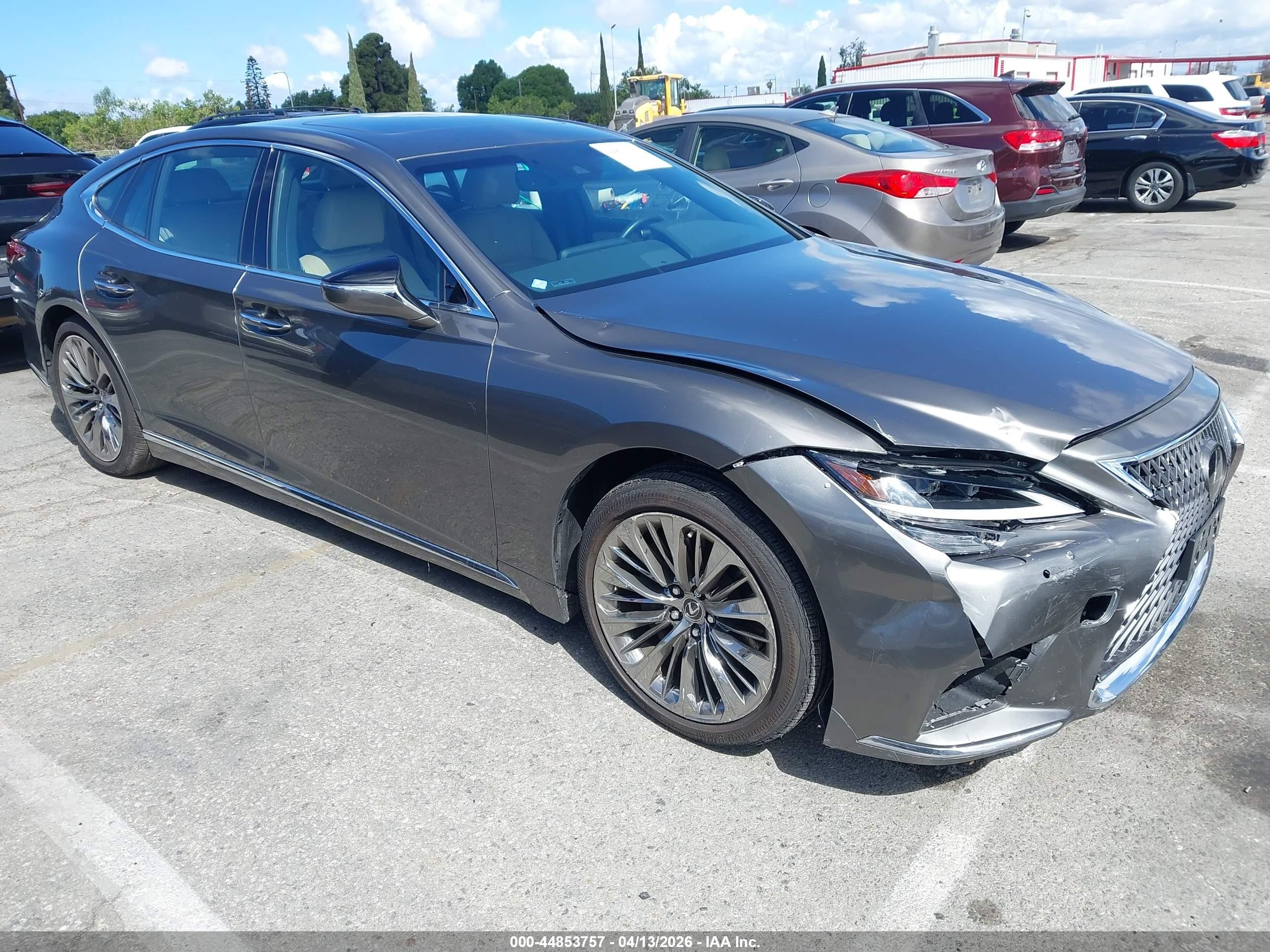 2021 Lexus LS 500, VIN JTHD51FF3M5015457 — Перед