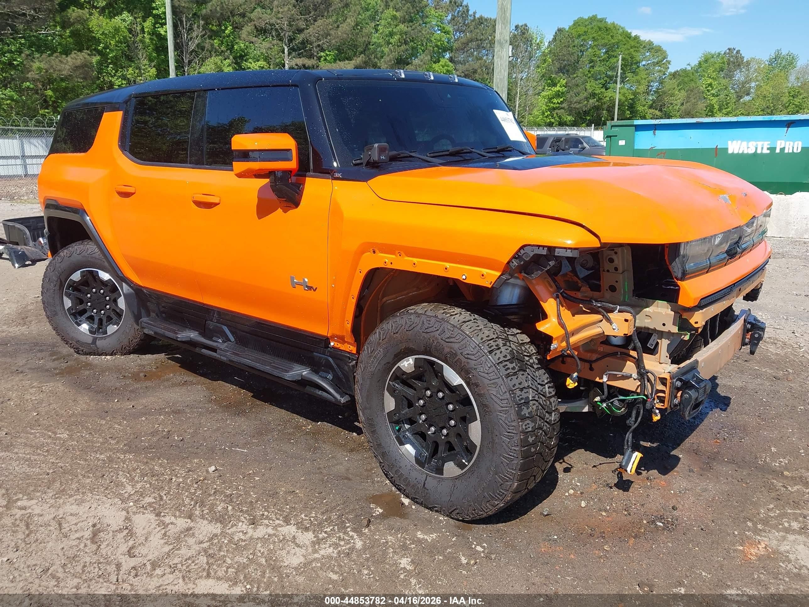 2024 GMC Hummer EV 3X, VIN 1GKB0RDC6RU113687 — Front end