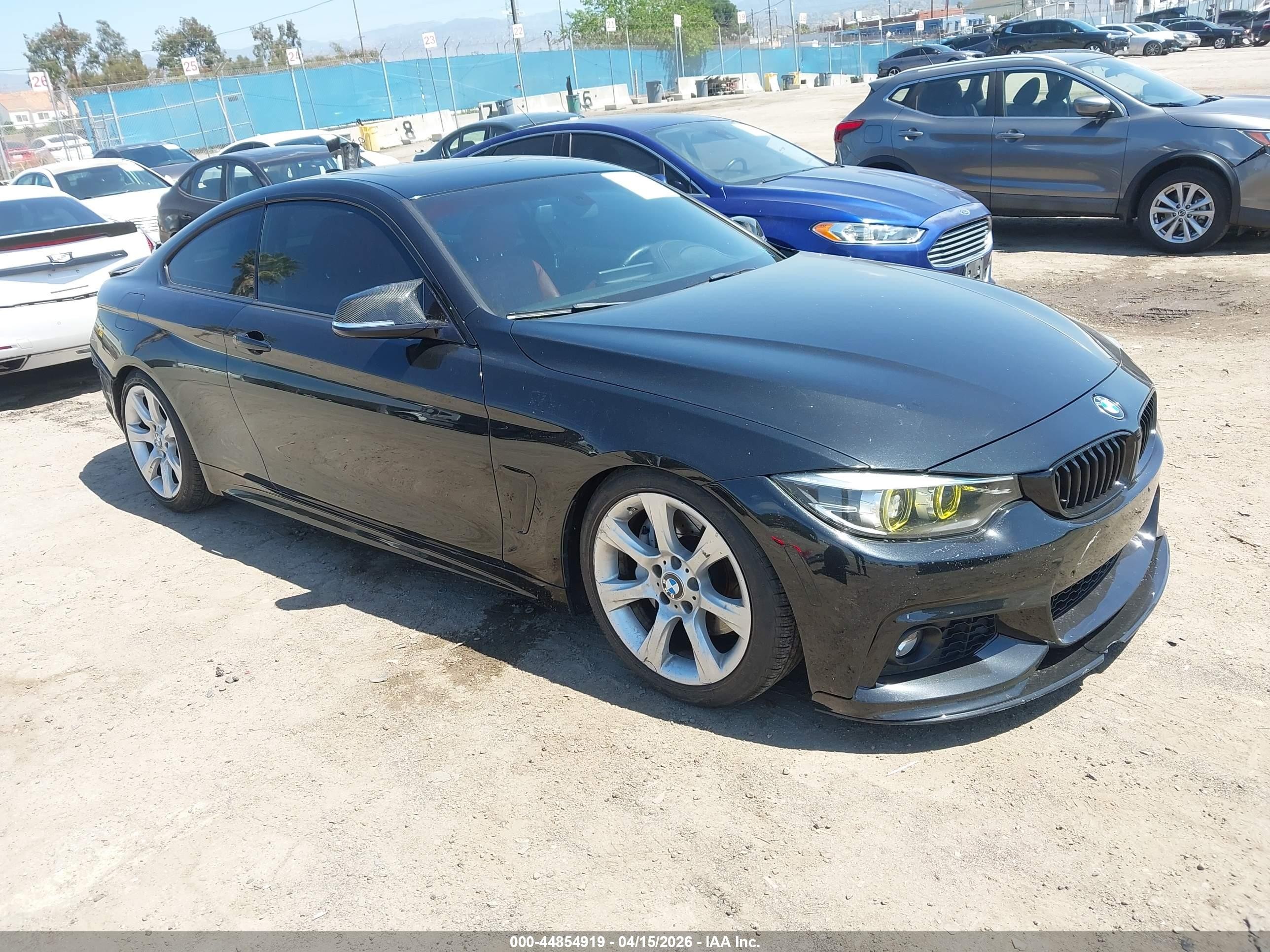 2018 BMW 4 Series 440i, VIN WBA4W7C56JAB87594 — Rear end