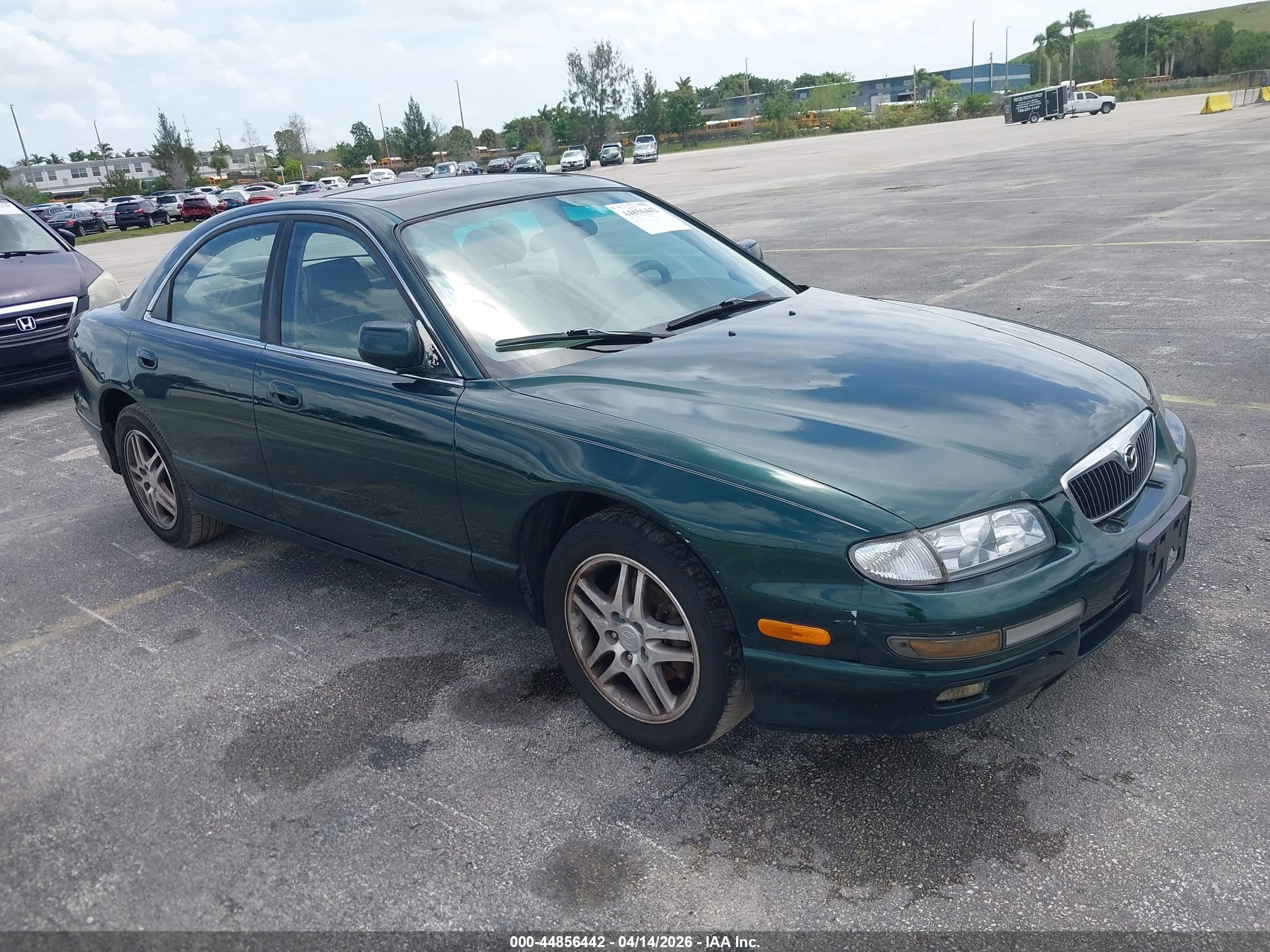 2000 Mazda Millenia, VIN JM1TA2216Y1609966 — Side