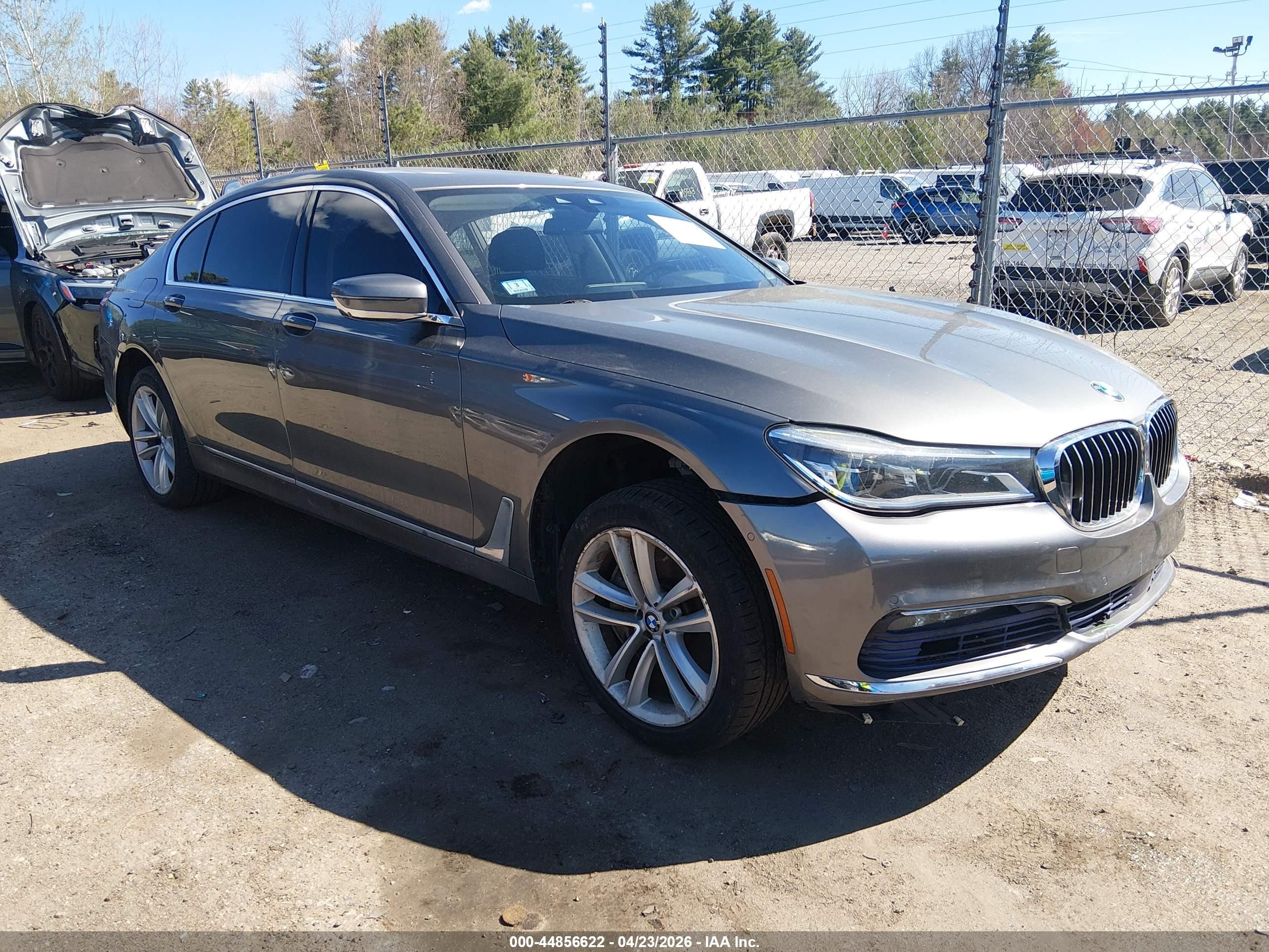 2016 BMW 7 Series 750i xDrive, VIN WBA7F2C59GG416918 — Front end