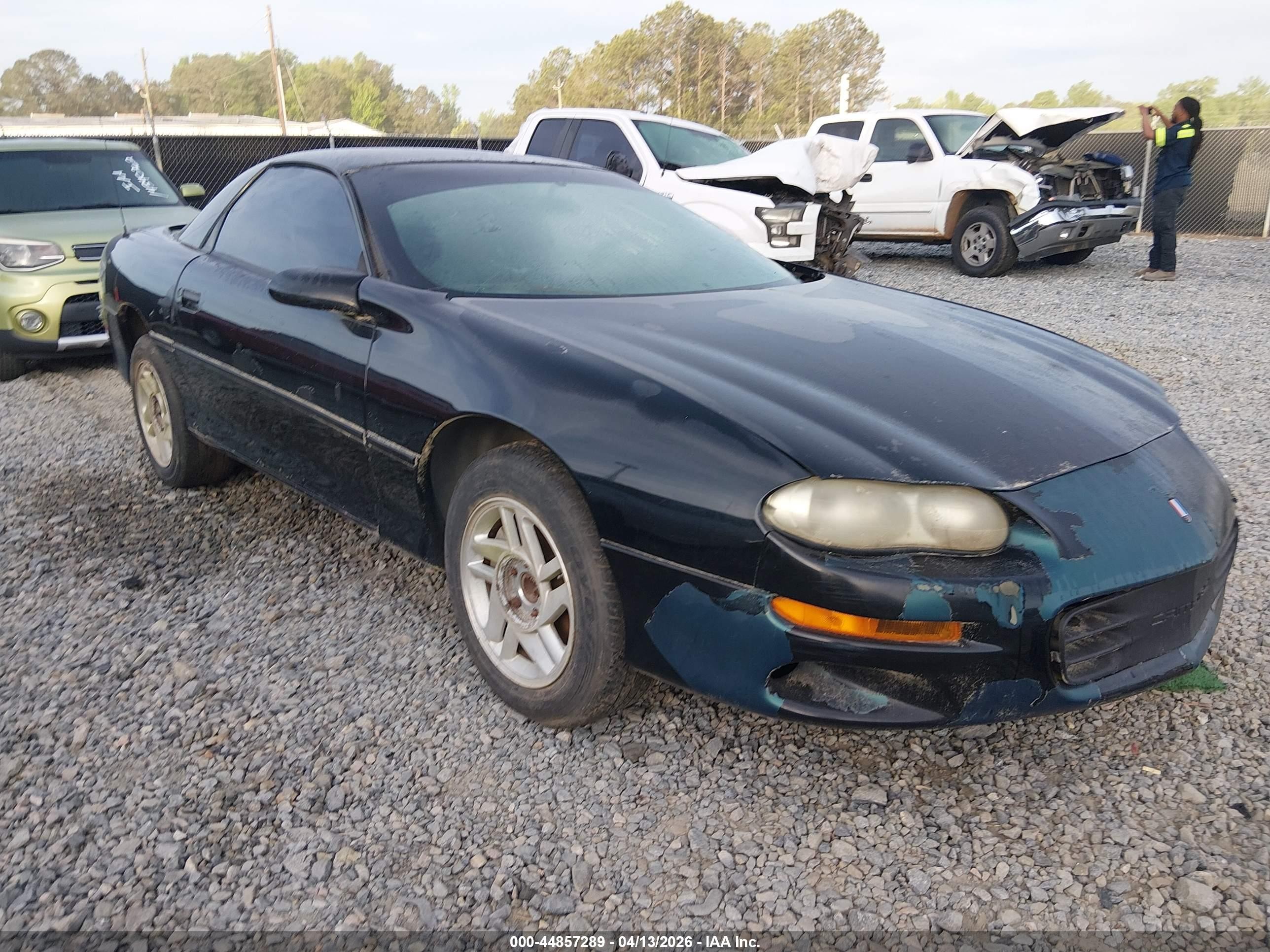 2001 Chevrolet Camaro, VIN 2G1FP22K912126379 — All over
