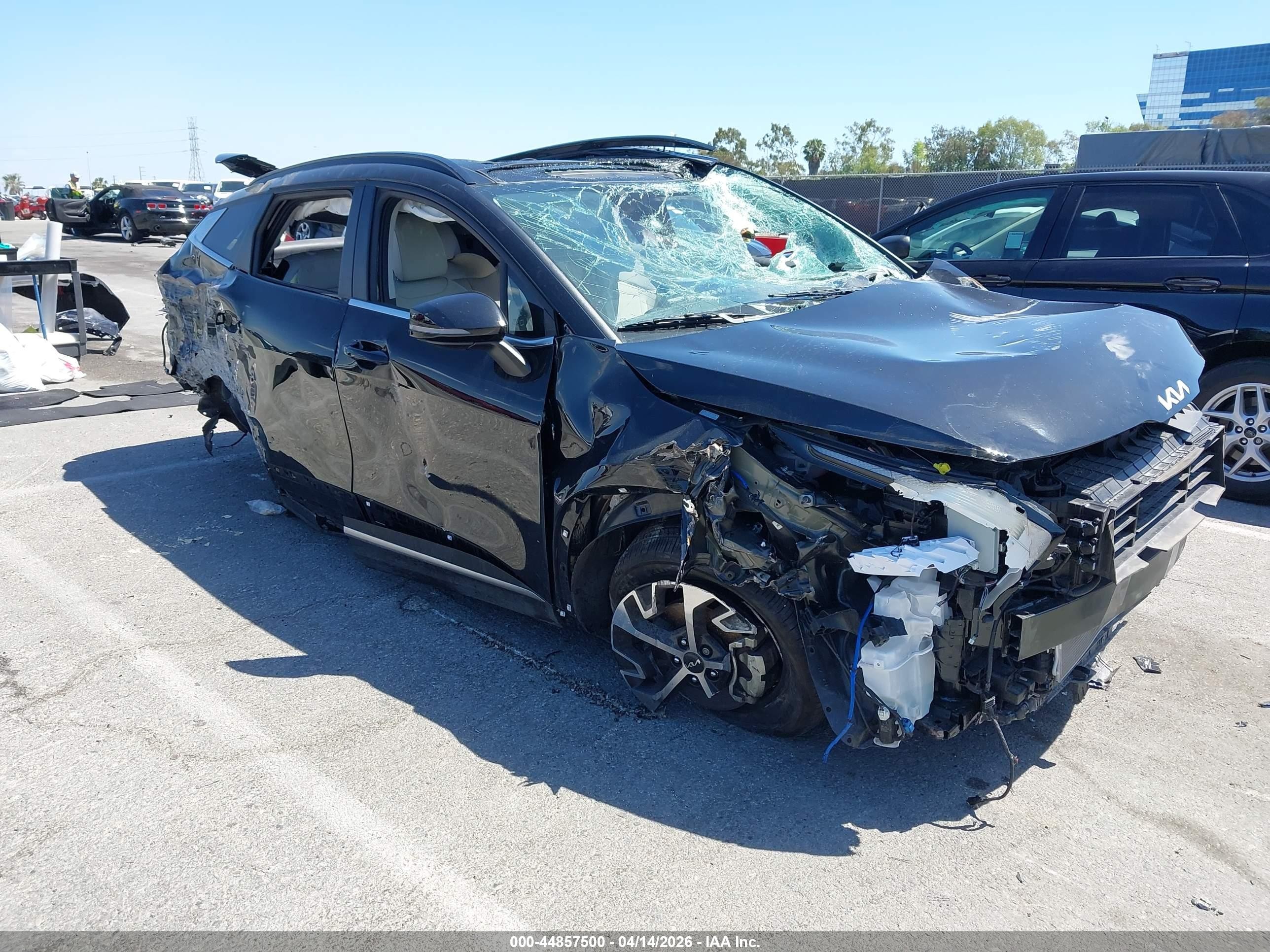 2025 Kia Sportage EX, VIN 5XYK33DF7SG322163 — Rollover