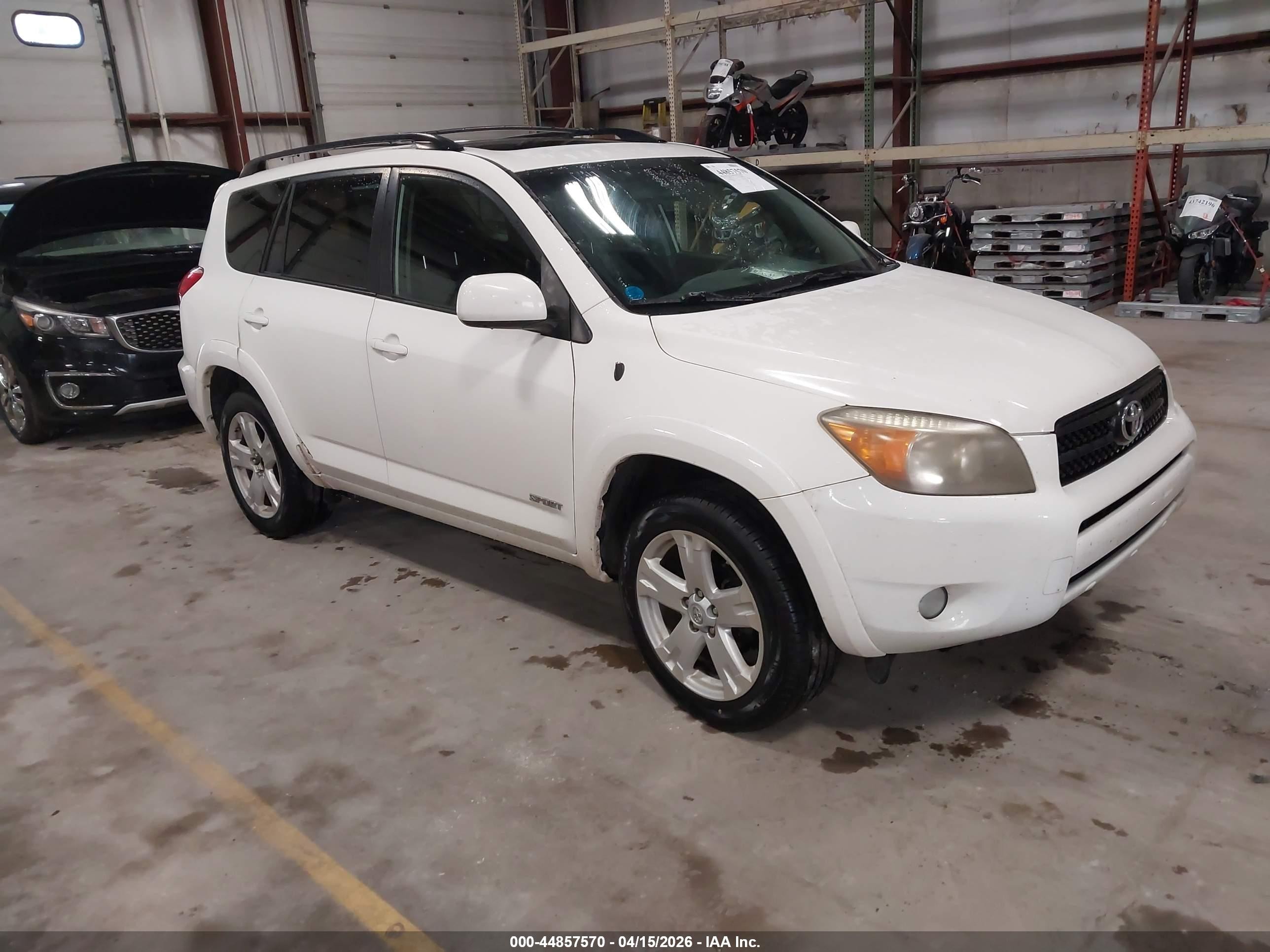 2006 Toyota RAV4 Sport, VIN JTMZD32V266011299 — Rear end