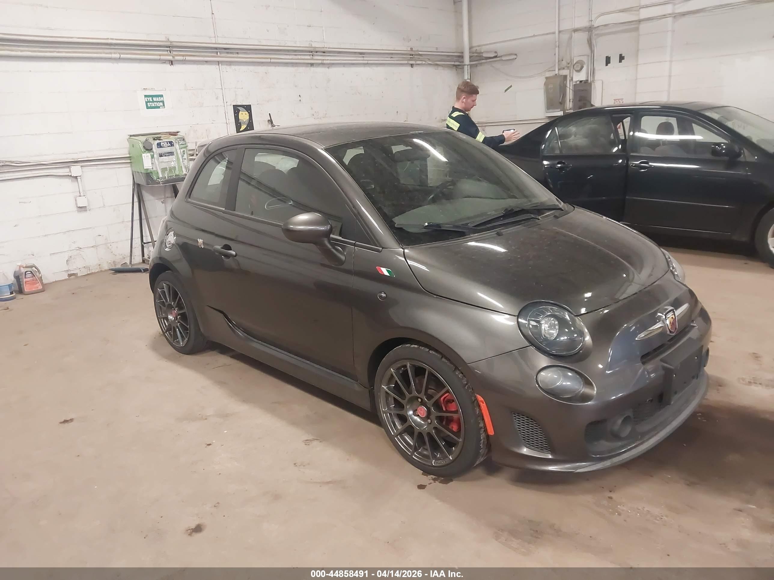 2014 FIAT 500 Abarth, VIN 3C3CFFFH0ET291528 — Normal wear