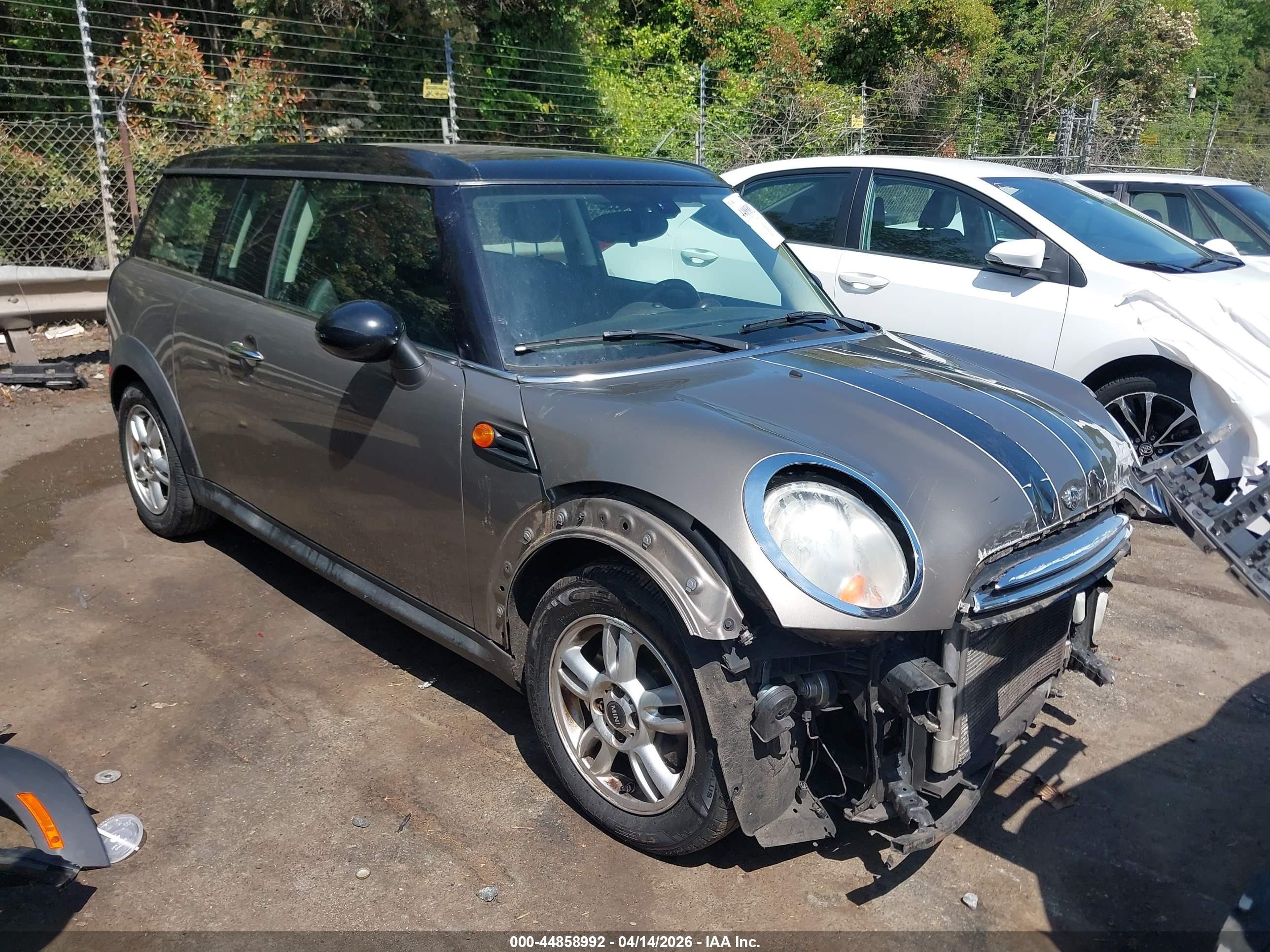 2013 MINI Clubman, VIN WMWZF3C58DT571283 — Front end