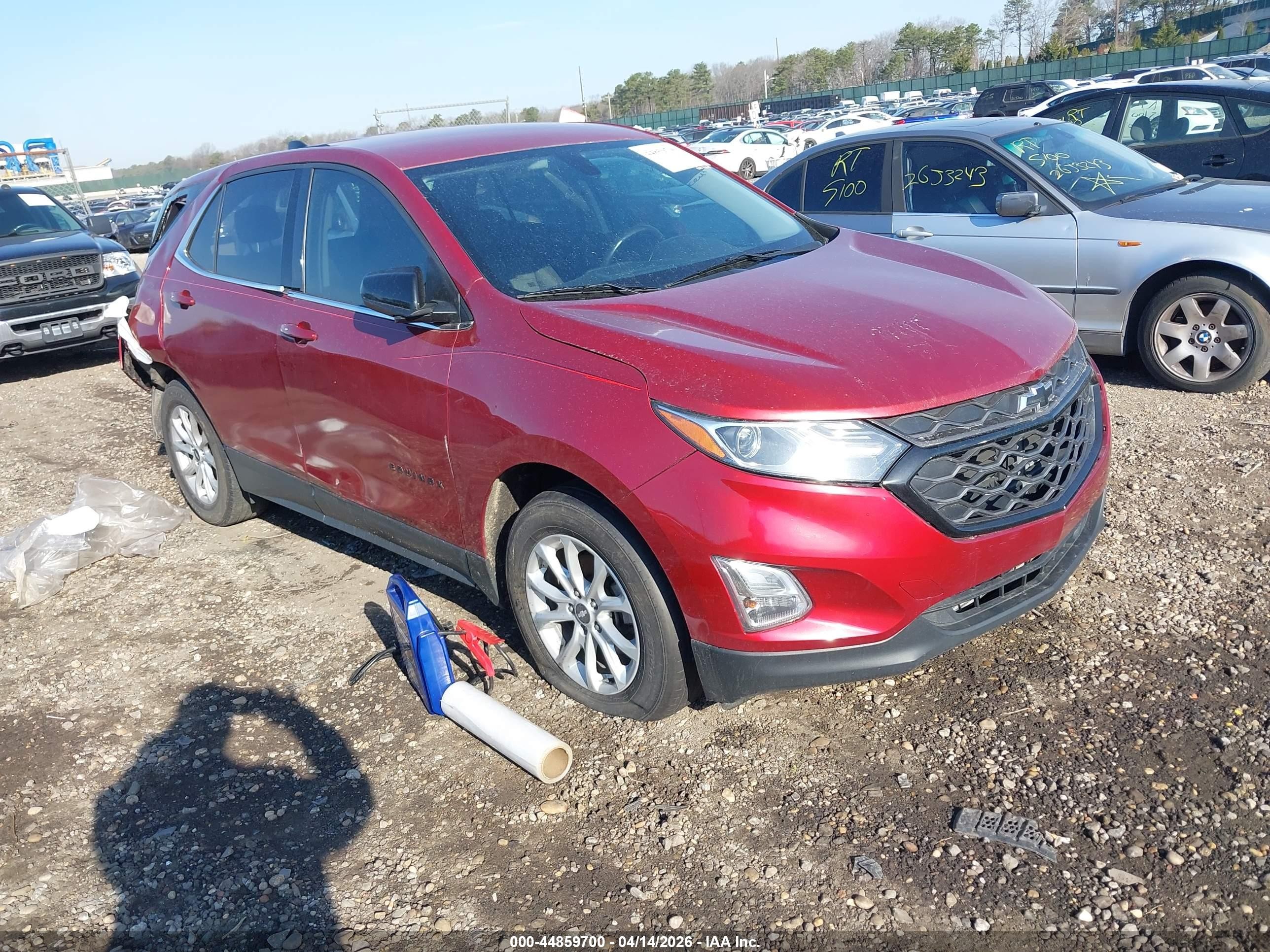 2018 Chevrolet Equinox LT, VIN 2GNAXJEVXJ6329203 — Rear end