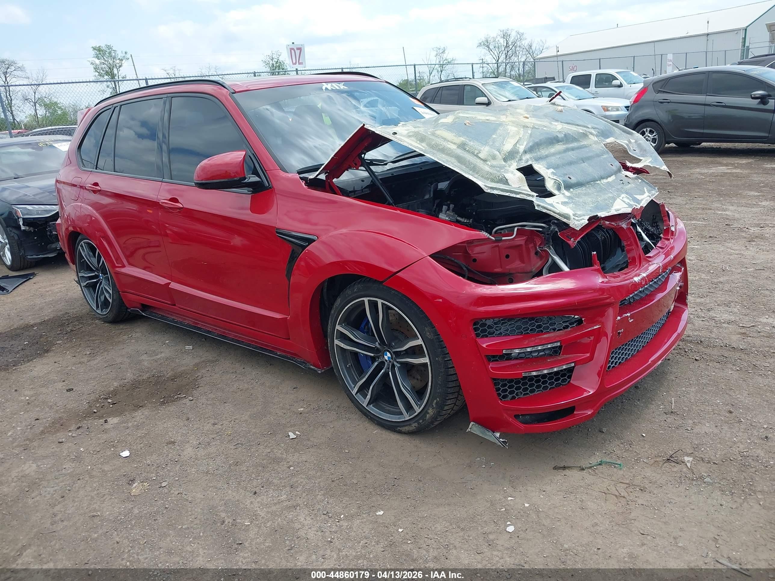 2017 BMW X5 M, VIN 5YMKT6C32H0U39213 — Front end