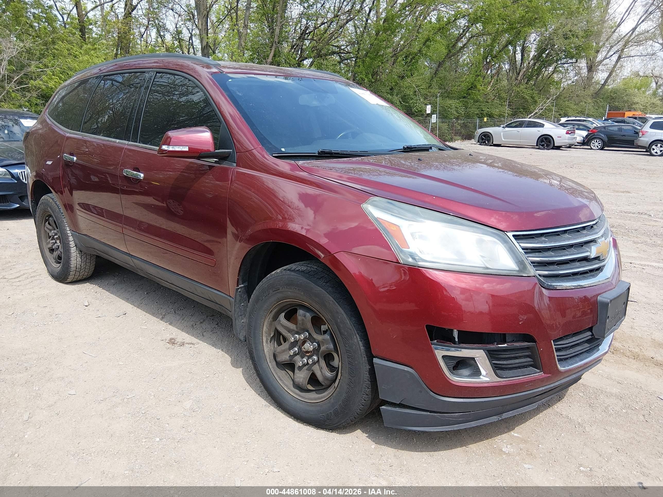 2017 Chevrolet Traverse LT, VIN 1GNKRGKD0HJ247944 — Front end