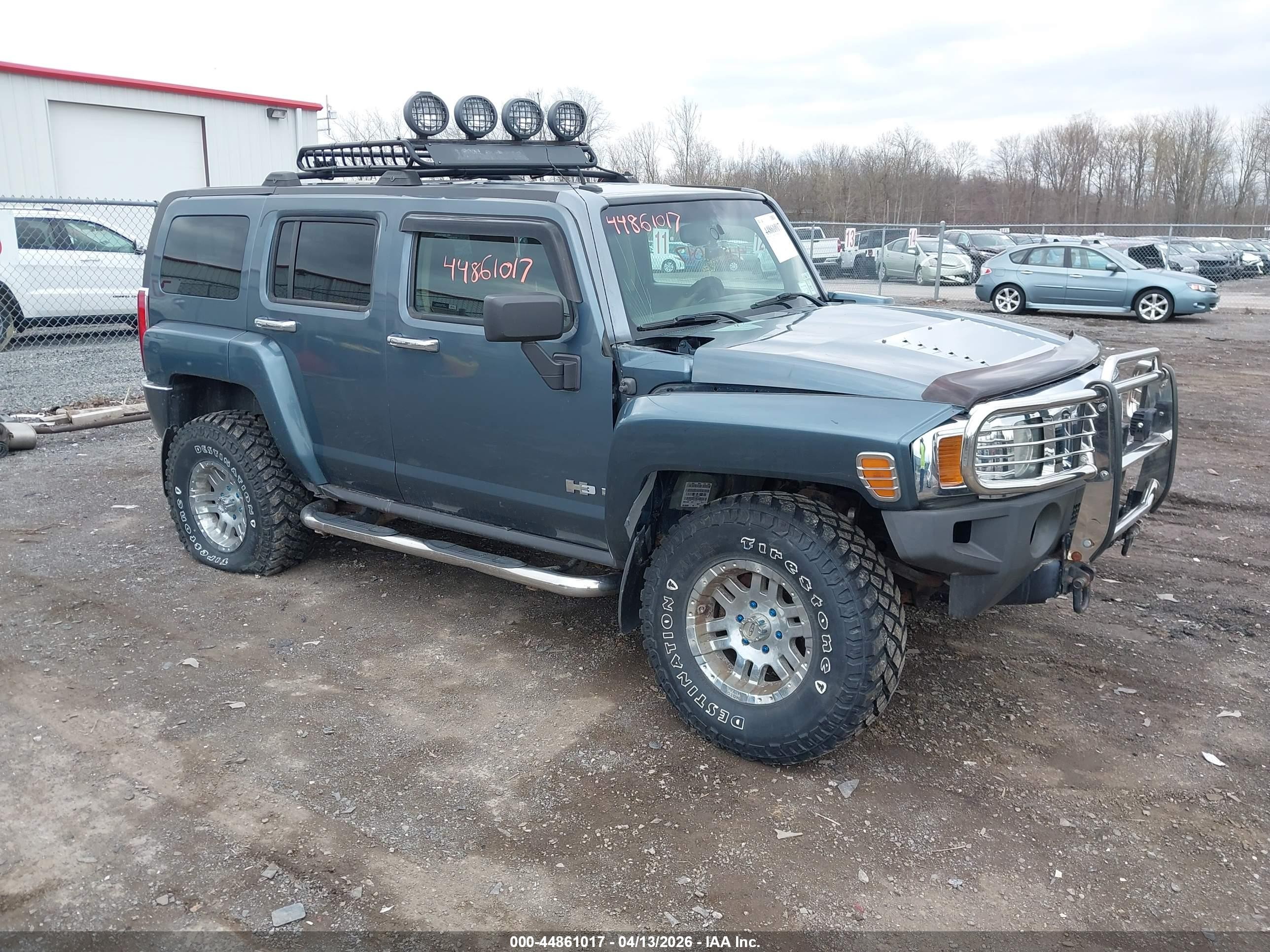 2006 Hummer H3, VIN 5GTDN136868302082 — Undercarriage