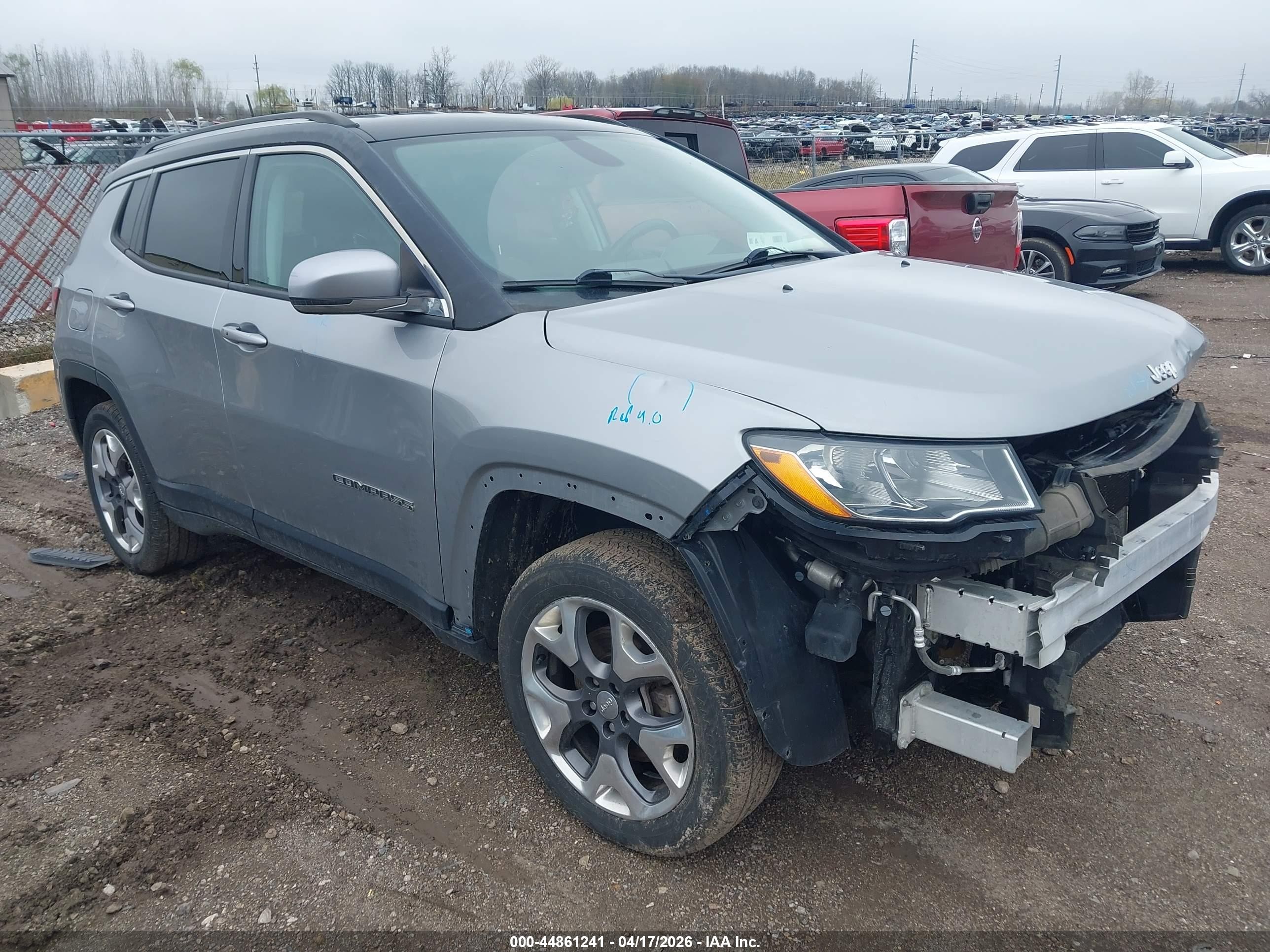 2020 Jeep Compass Limited, VIN 3C4NJDCB0LT223718 — Front end