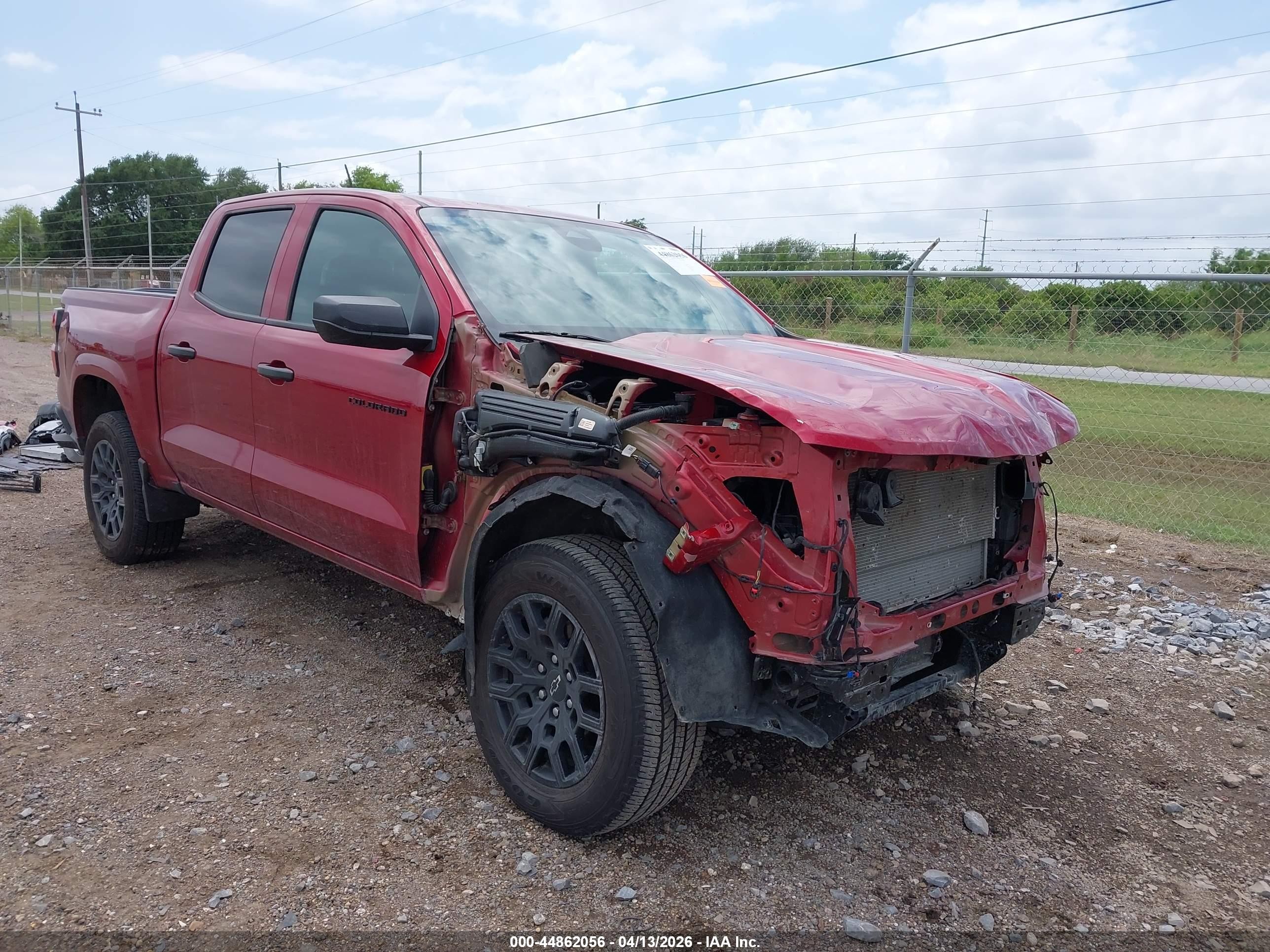 2025 Chevrolet Colorado 2WD Work Truck, VIN 1GCPSBEK2S1237388 — Front end