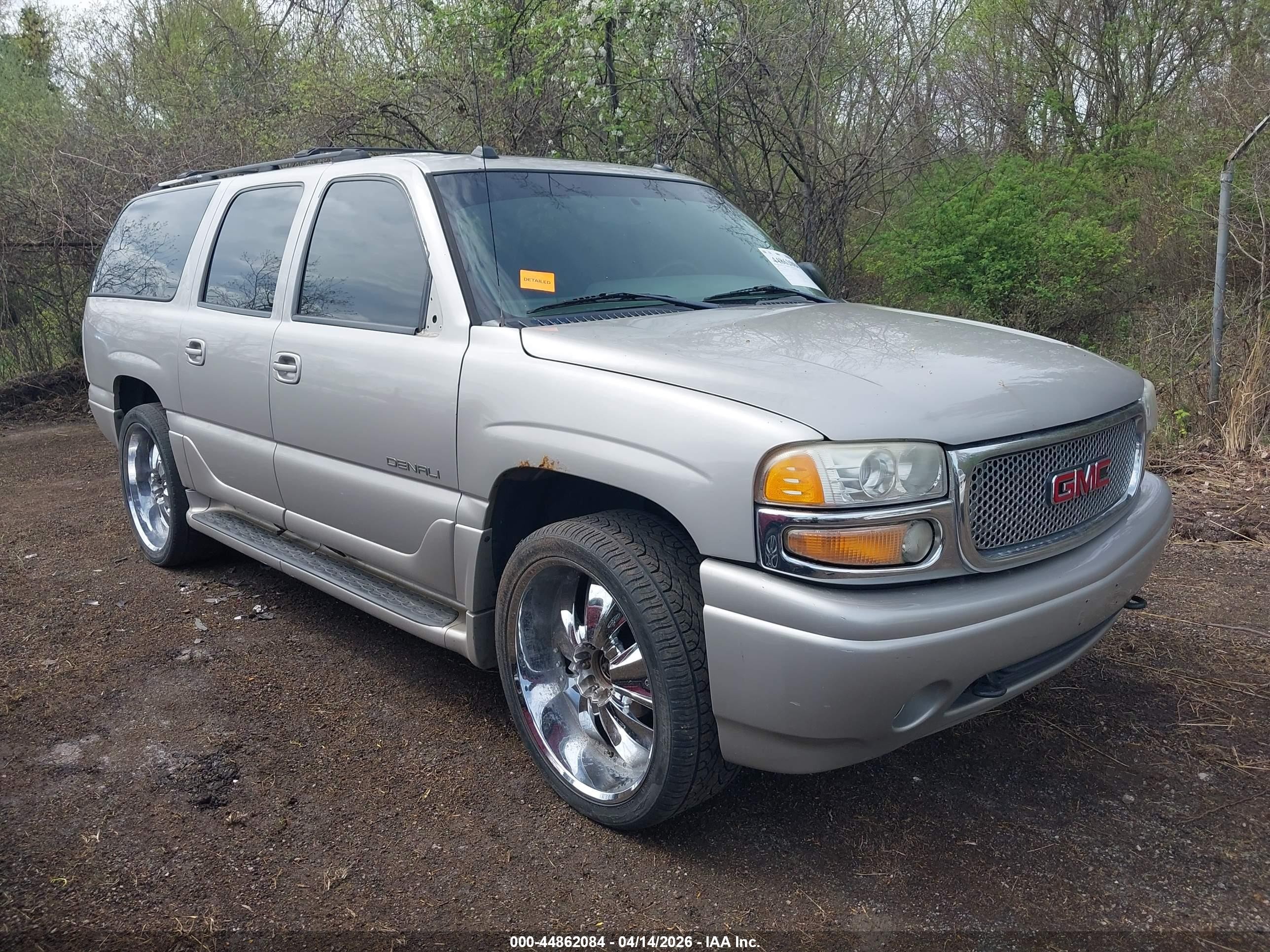 2005 GMC Yukon XL, VIN 1GKFK66U55J190014 — Rear end