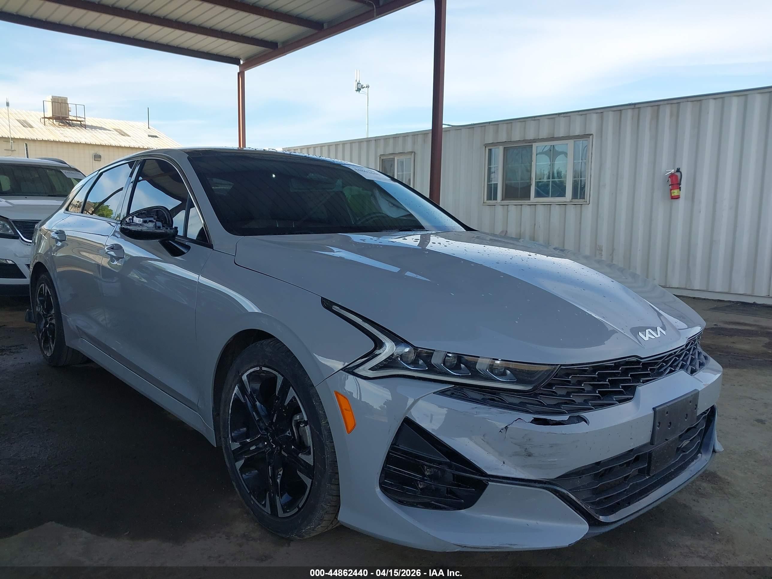 2022 Kia K5 GT-Line, VIN 5XXG64J25NG127451 — Side