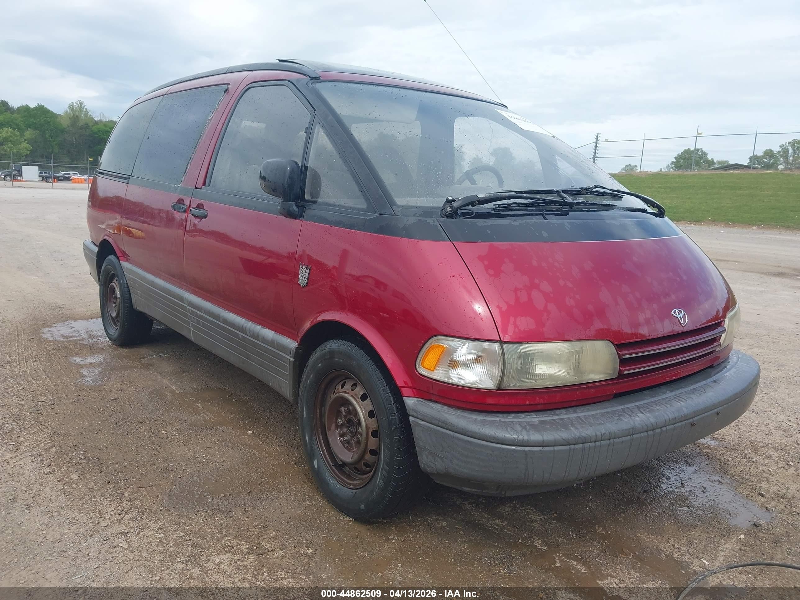 1991 Toyota Previa LE, VIN JT3AC12R4M0066851 — Normal wear