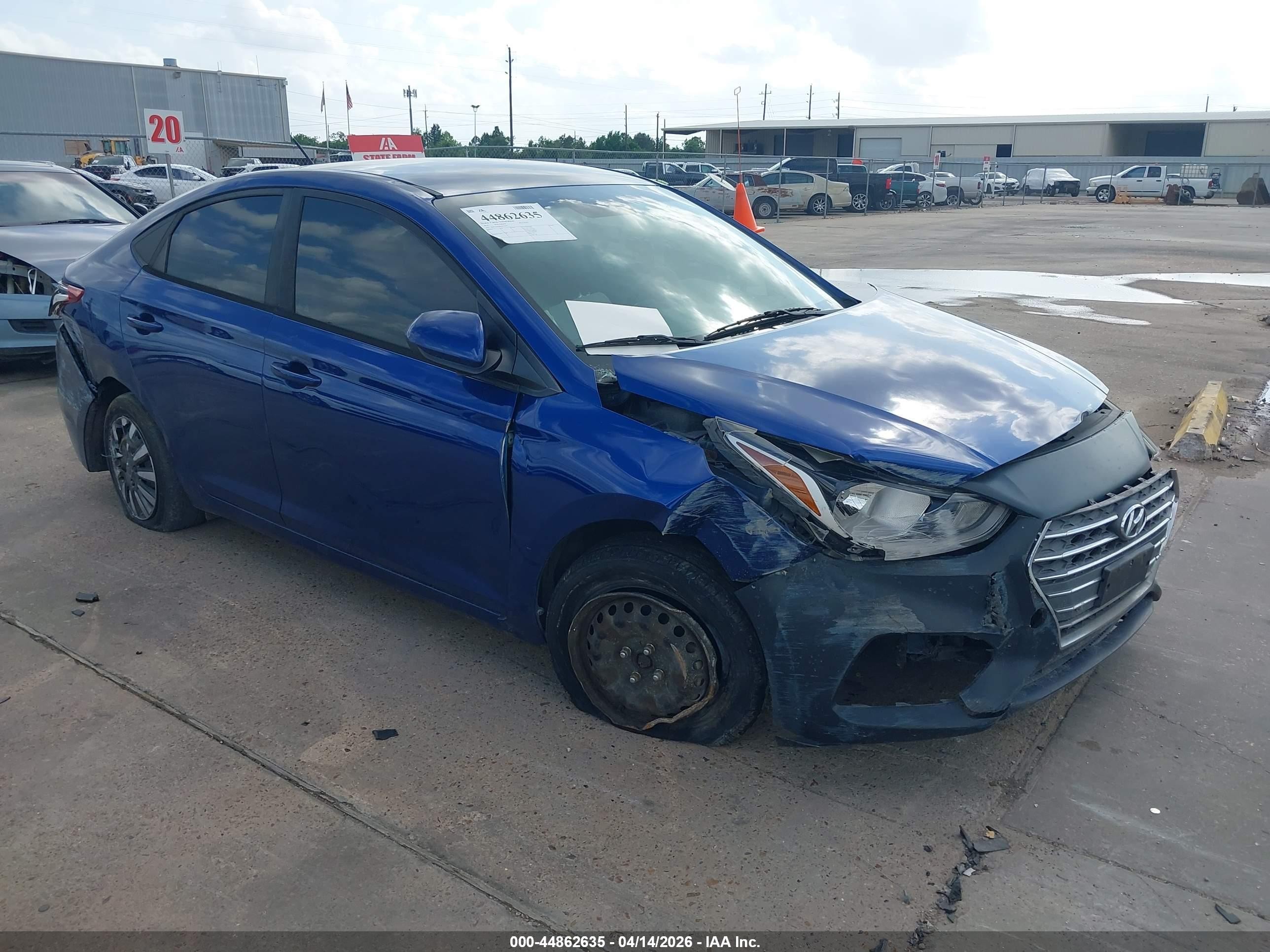 2019 Hyundai Accent SE, VIN 3KPC24A38KE073604 — Front end