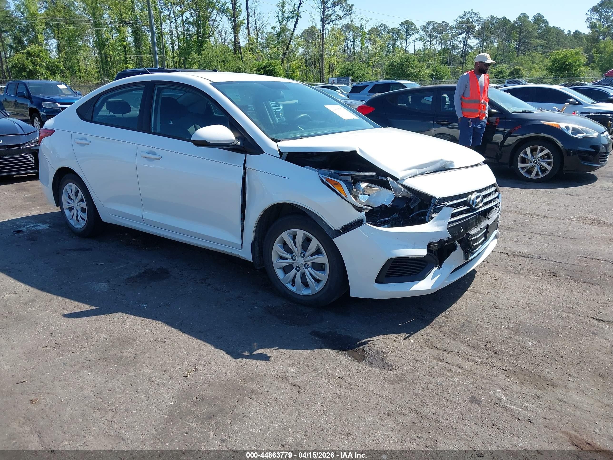 2022 Hyundai Accent SE, VIN 3KPC24A67NE156360 — Front end