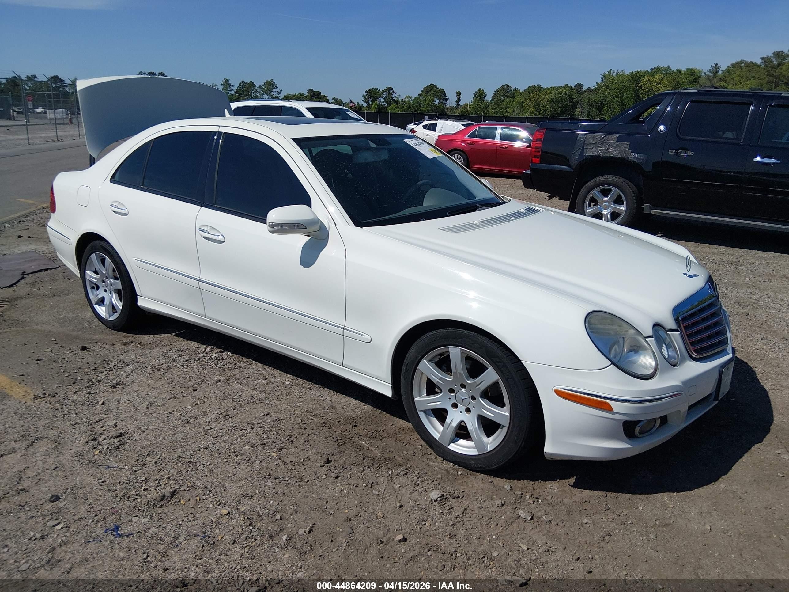 2007 Mercedes-Benz E 350, VIN WDBUF56X47B070860 — Rear end