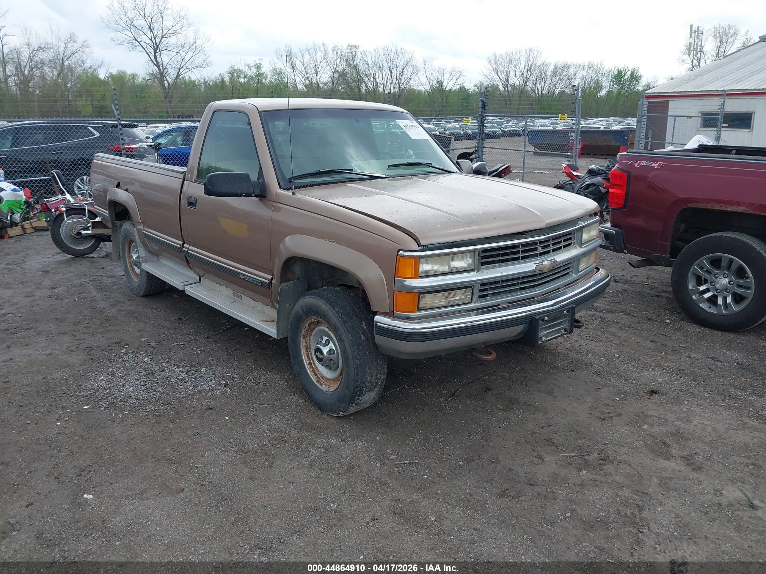 1996 Chevrolet Silverado 2500, VIN 1GCGK24RXTE138519 — Normal wear