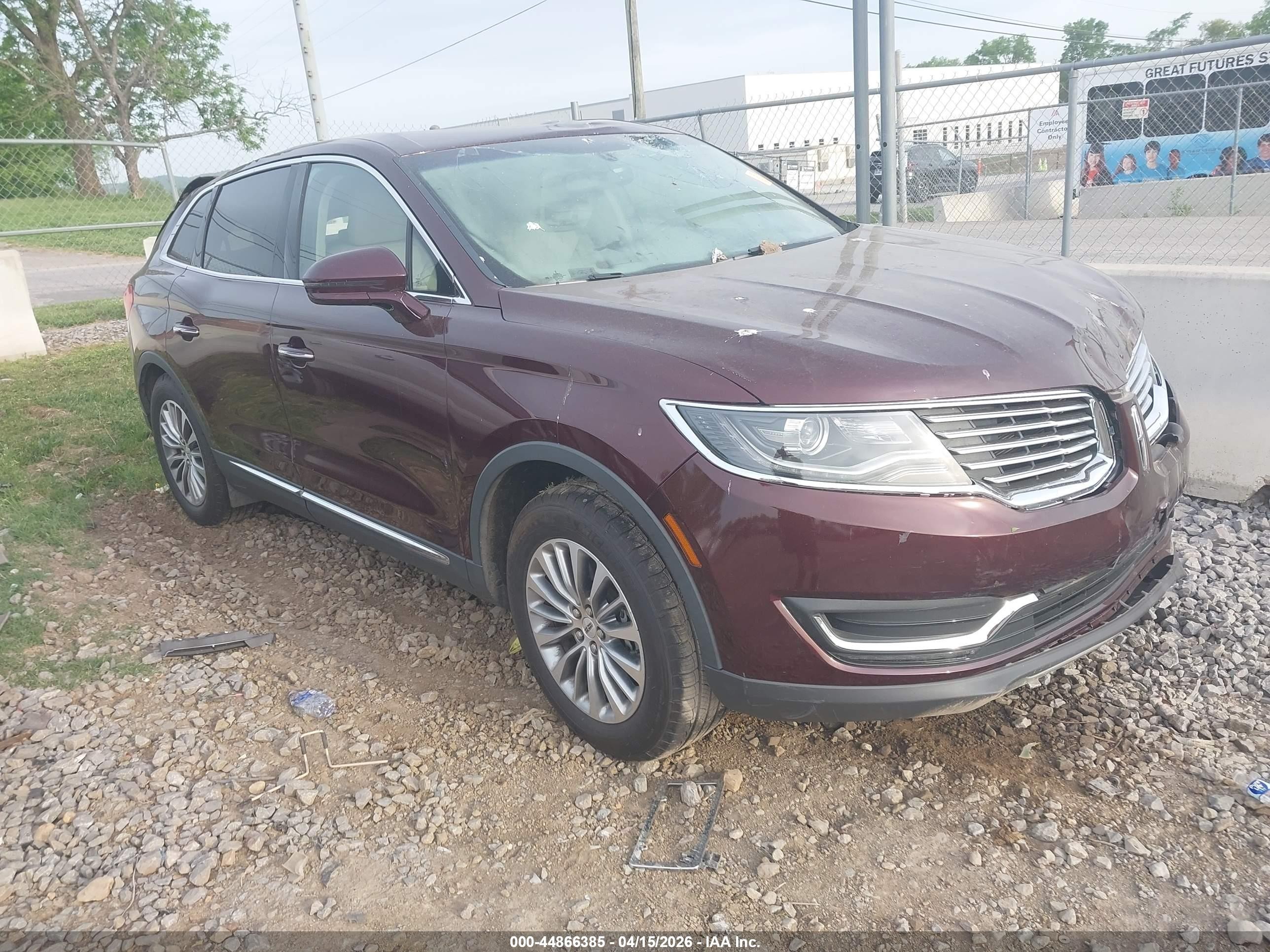 2017 Lincoln MKX Select, VIN 2LMPJ6KR8HBL40663 — Крыша