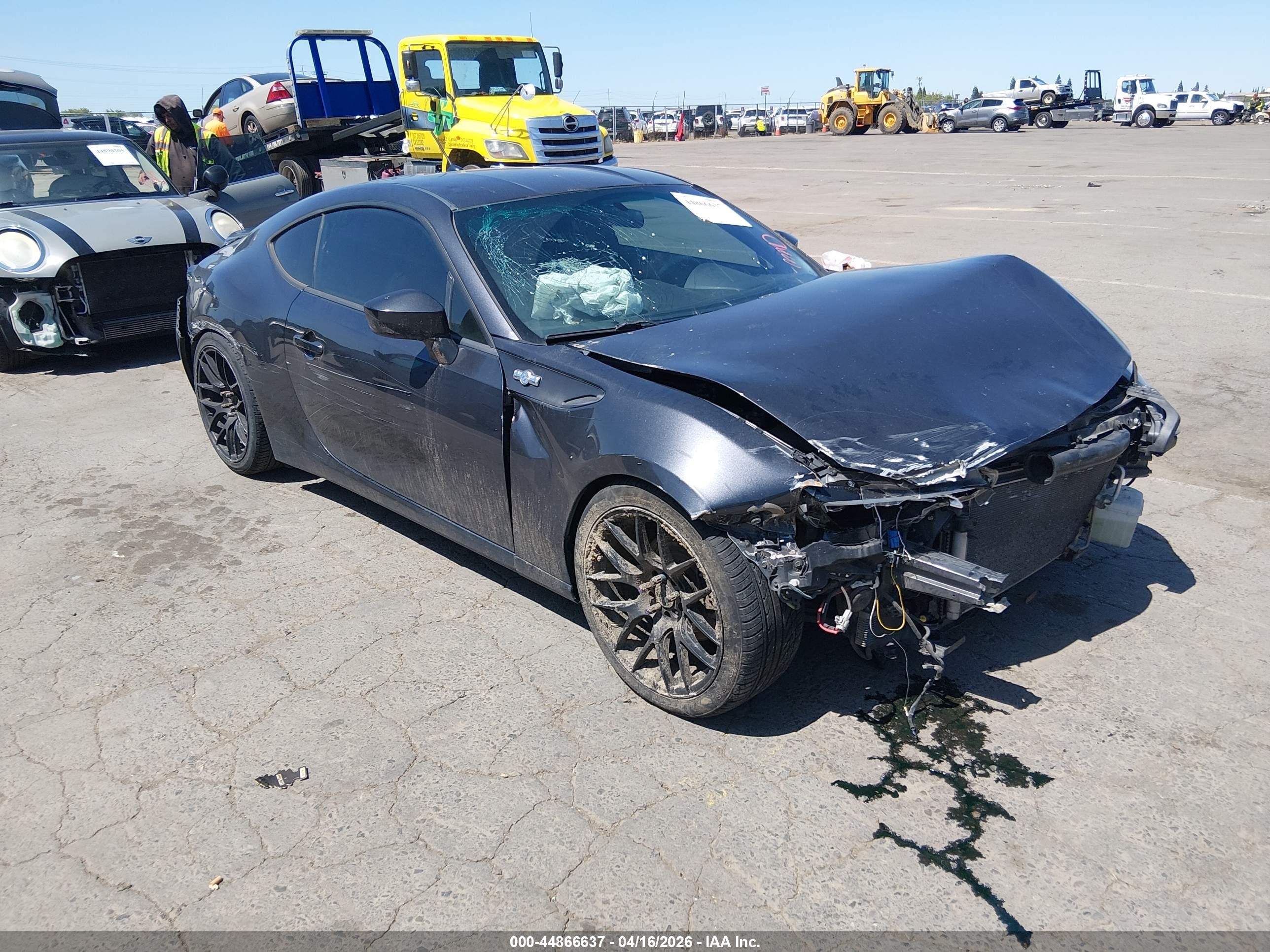 2014 Scion FR-S, VIN JF1ZNAA12E9700102 — Front end