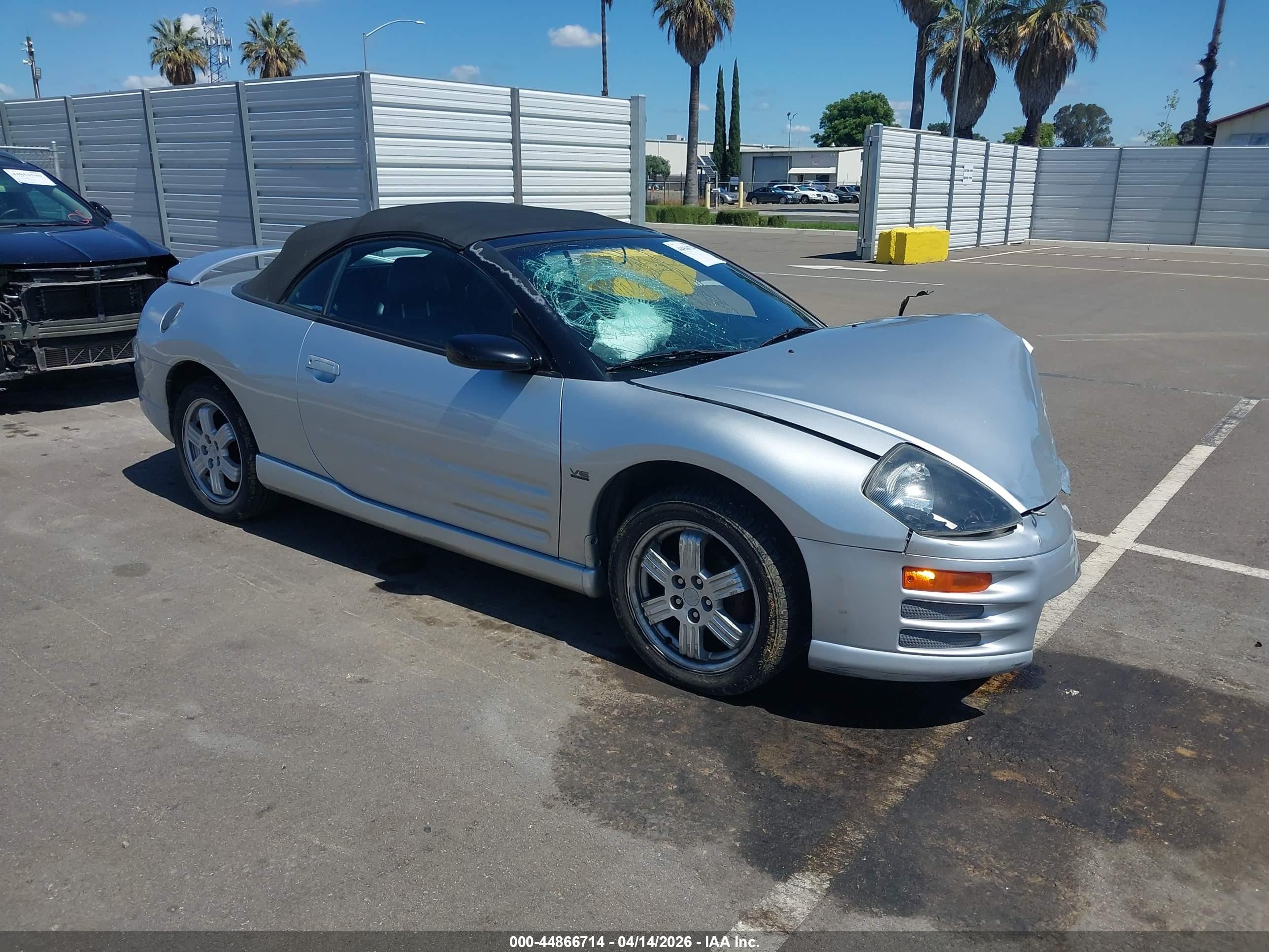 2001 Mitsubishi Eclipse GT, VIN 4A3AE85H21E051648 — Перед