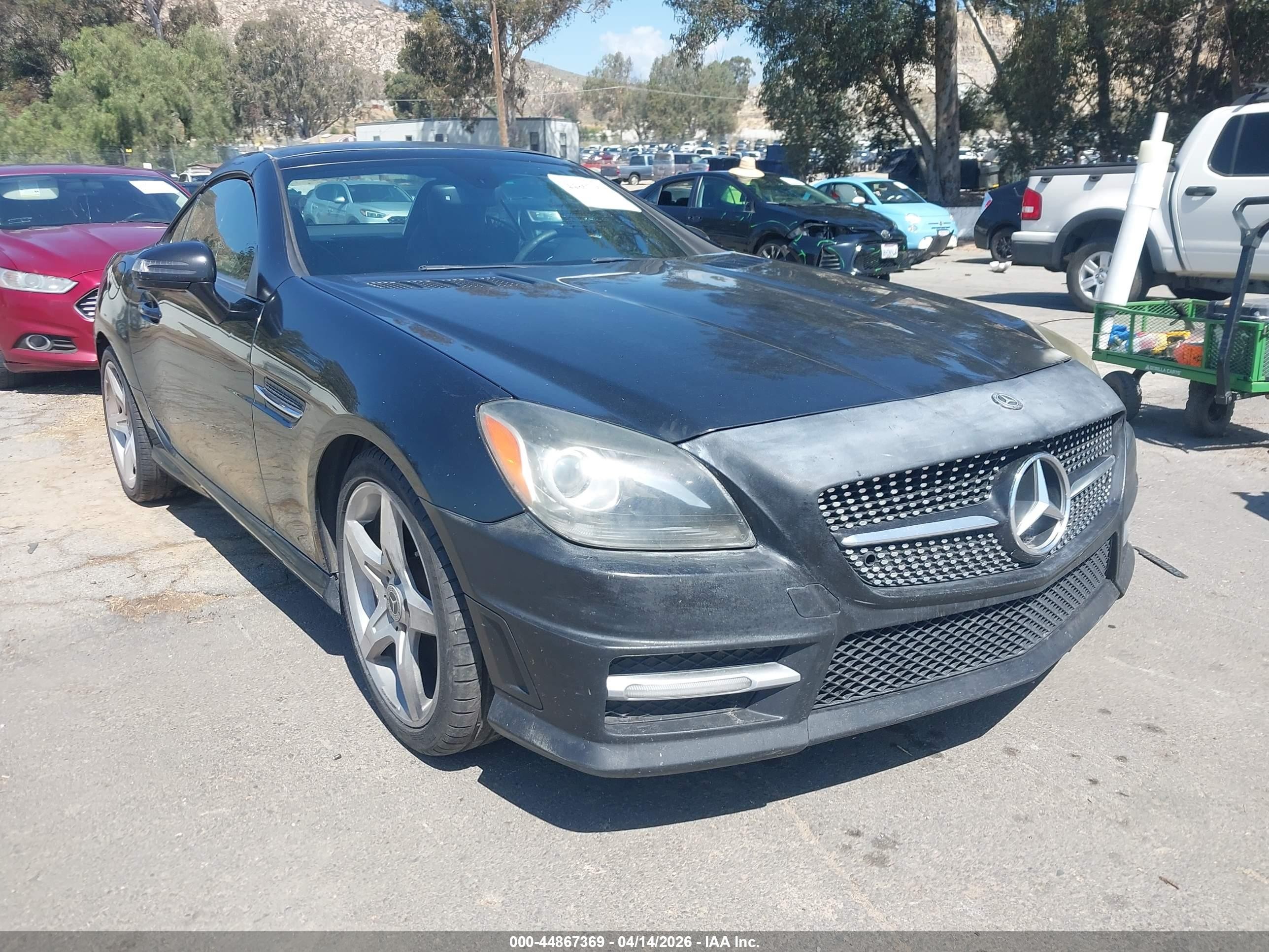 2012 Mercedes-Benz SLK 350, VIN WDDPK5HA5CF017905 — Normal wear