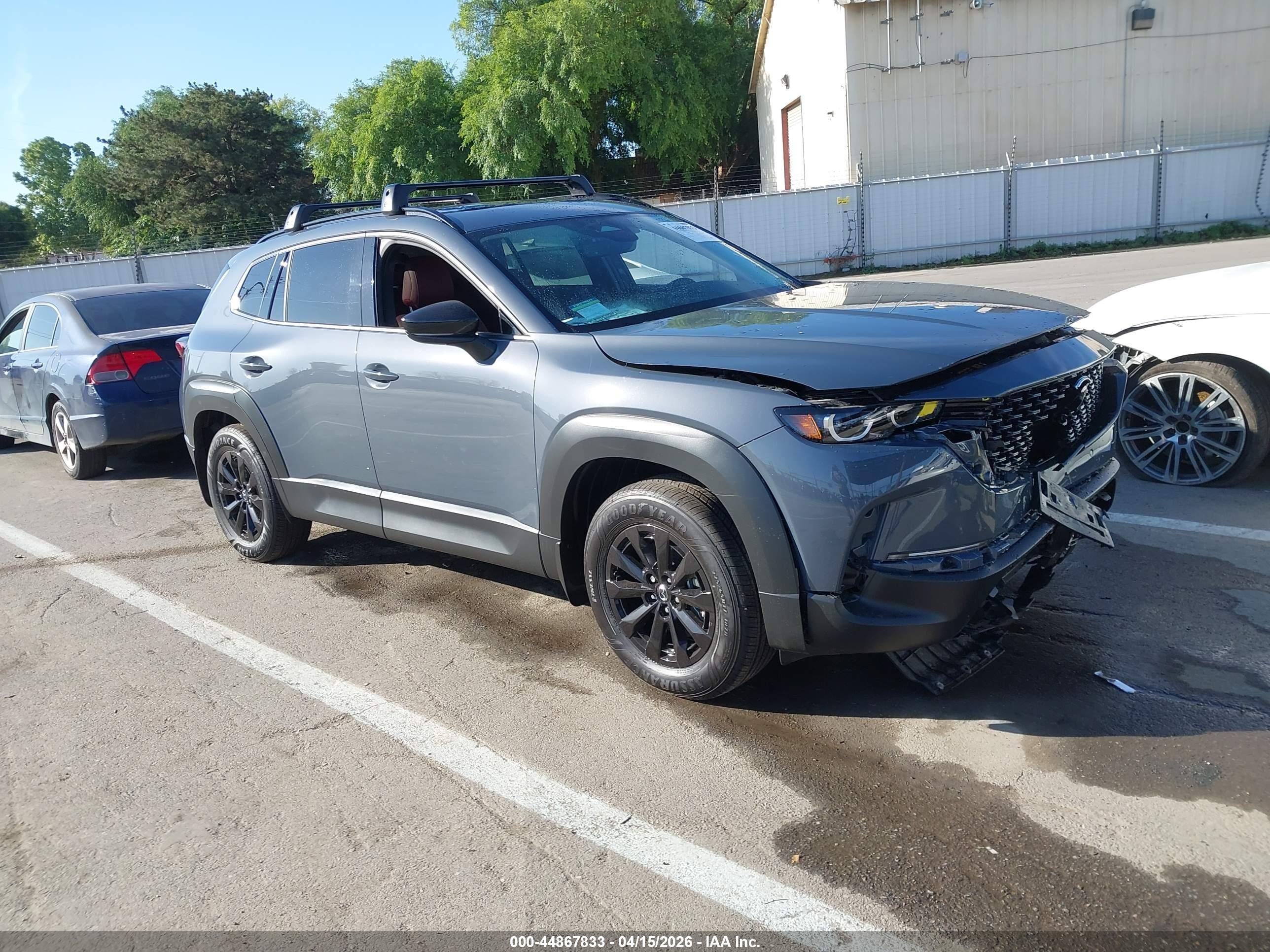 2026 Mazda CX-50 Hybrid Premium, VIN 7MMVAADW8TN146953 — Front end