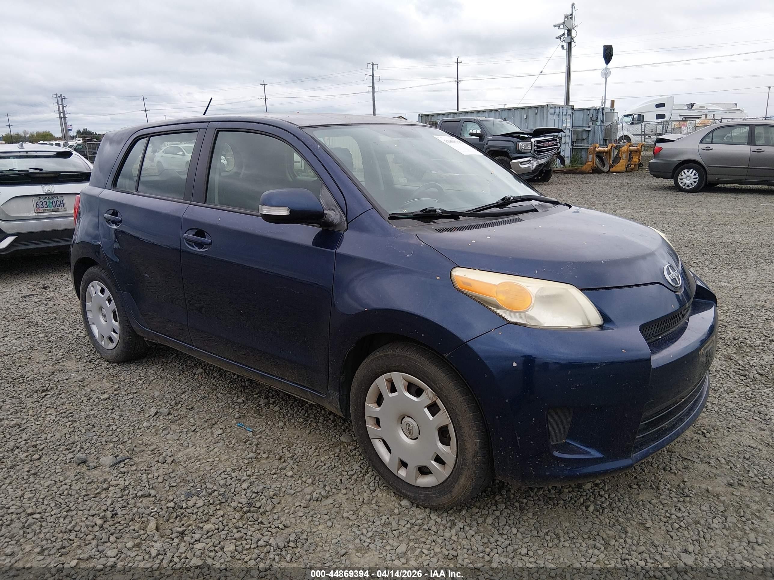 2008 Scion xD, VIN JTKKU10448J016464 — Зад