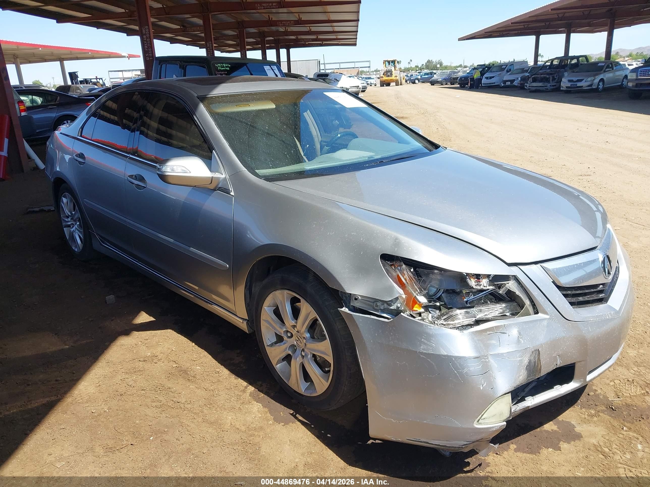 2010 Acura RL Technology, VIN JH4KB2F62AC000073 — Front end