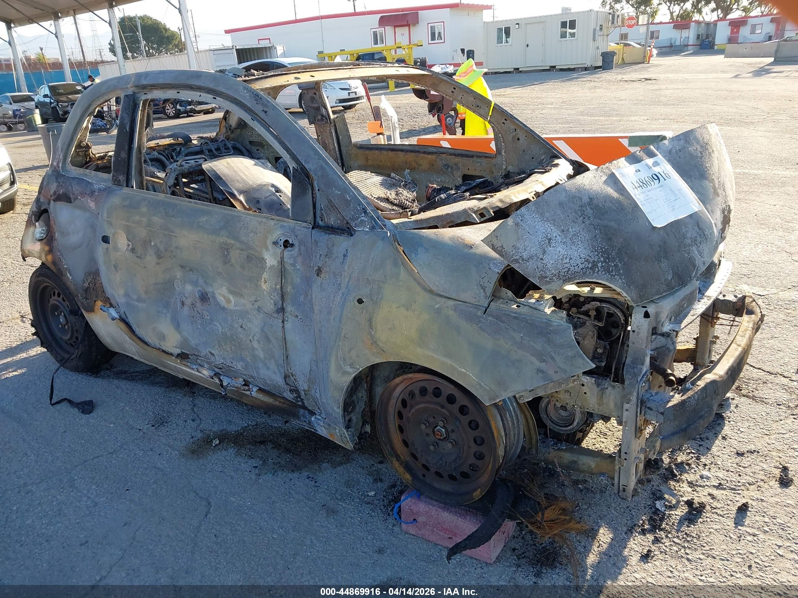 2013 FIAT 500 Pop, VIN 3C3CFFDR8DT752100 — Burn