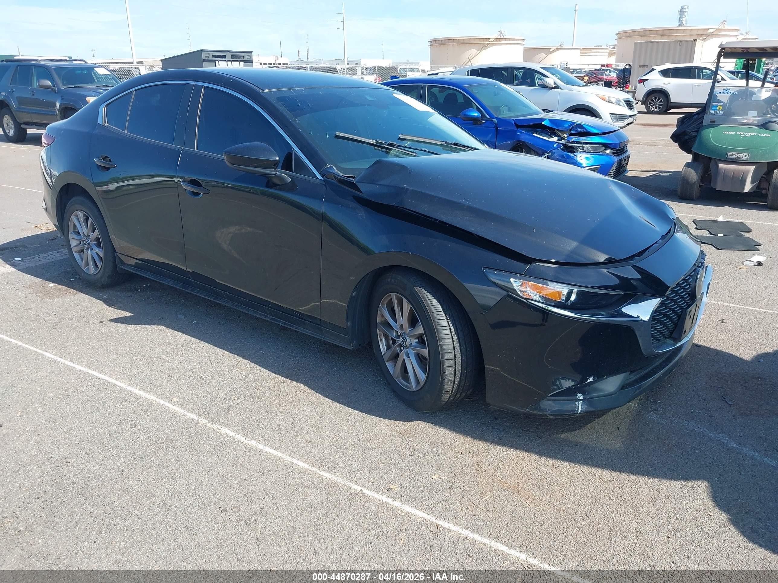 2020 Mazda 3, VIN 3MZBPABL9LM134733 — Перед