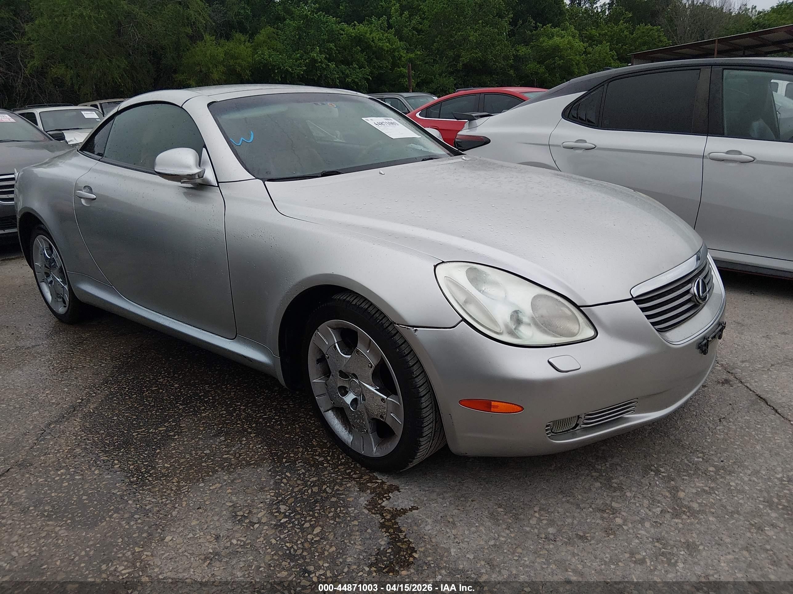 2004 Lexus SC 430, VIN JTHFN48Y340055589 — Front end