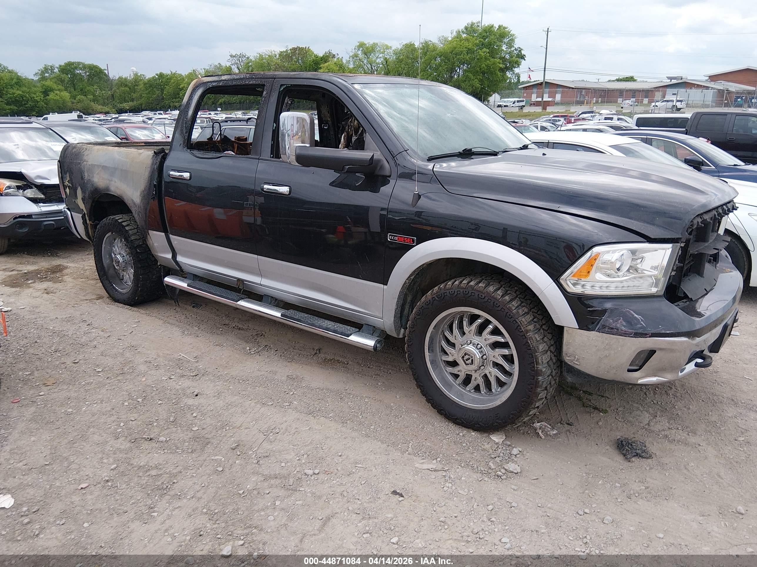 2015 Ram 1500 Laramie, VIN 1C6RR7NM8FS743205 — Interior fire