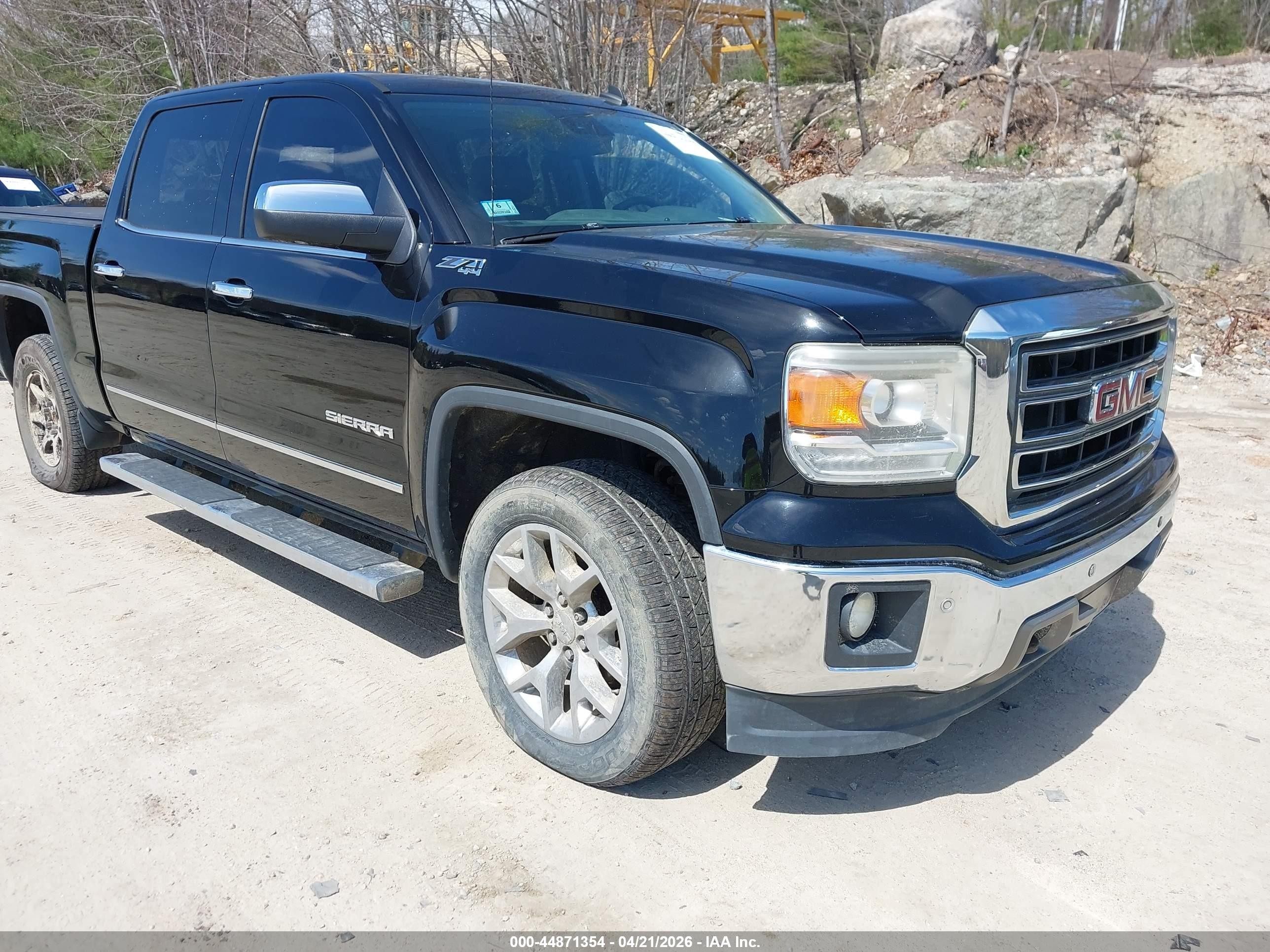 2014 GMC Sierra 1500 SLT, VIN 3GTU2VEC1EG122008 — Vandalism